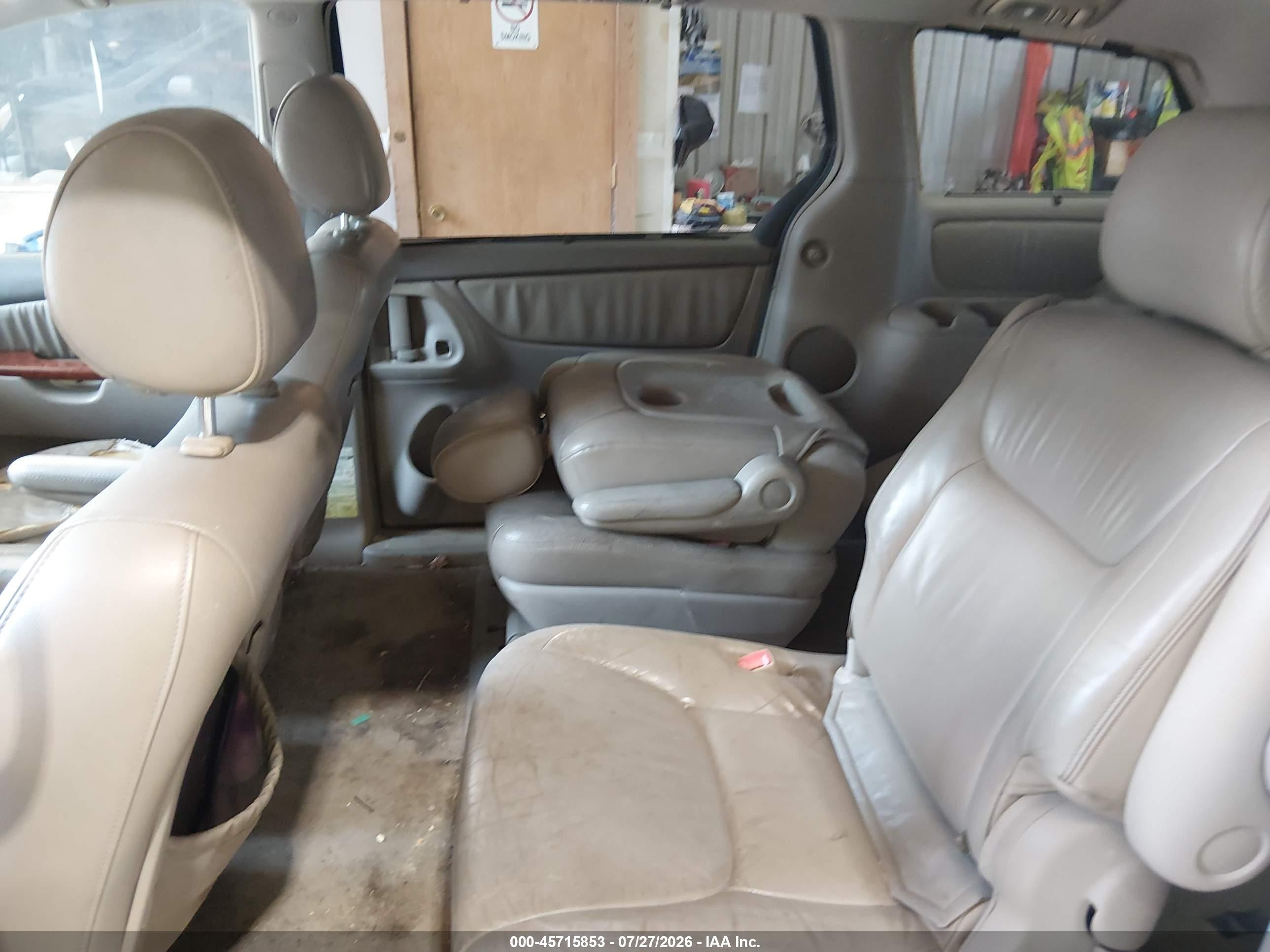 2004 Toyota Sienna Xle Limited Золотой vin: 5TDZA22C04S128796