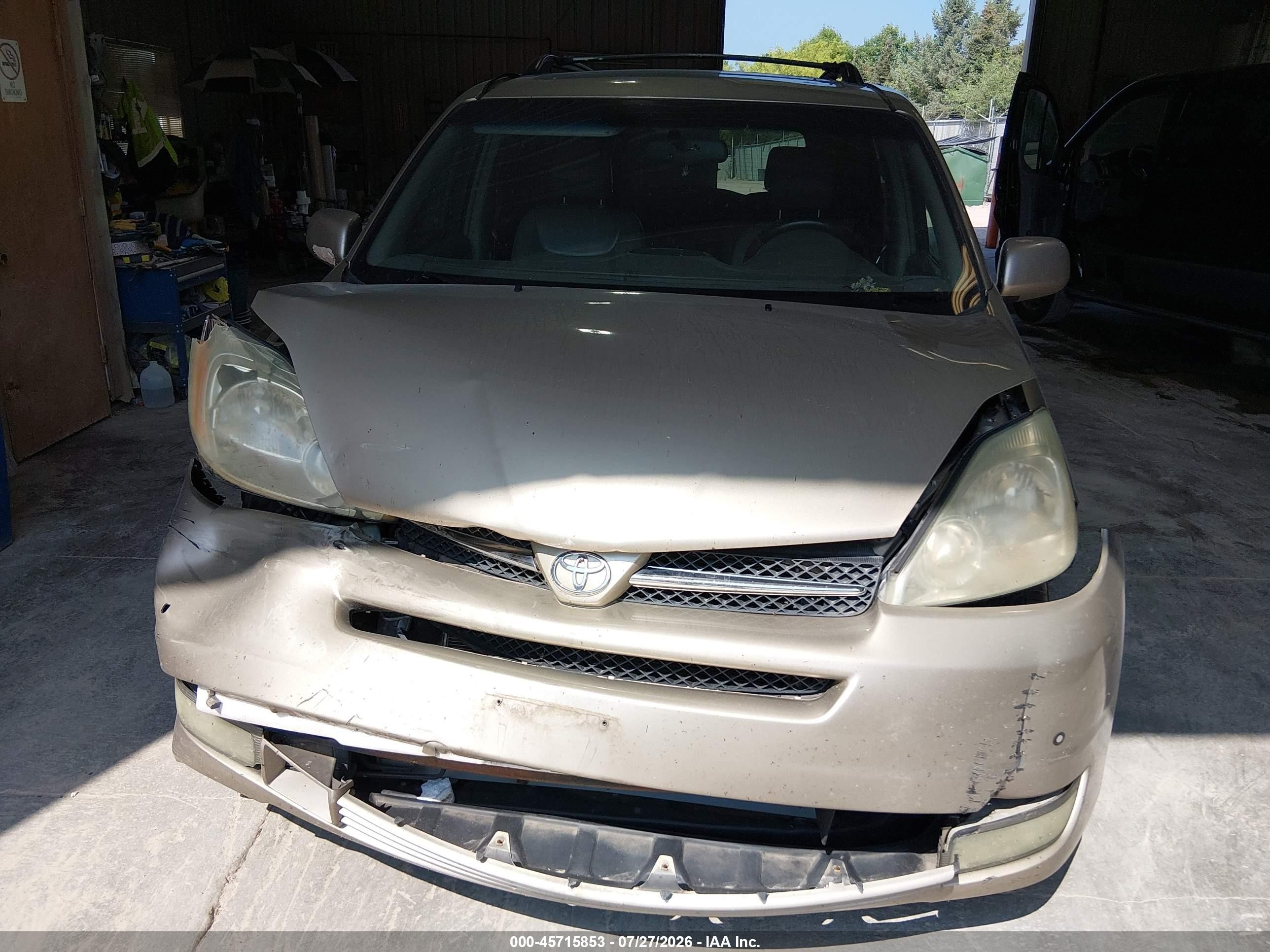 2004 Toyota Sienna Xle Limited Золотой vin: 5TDZA22C04S128796