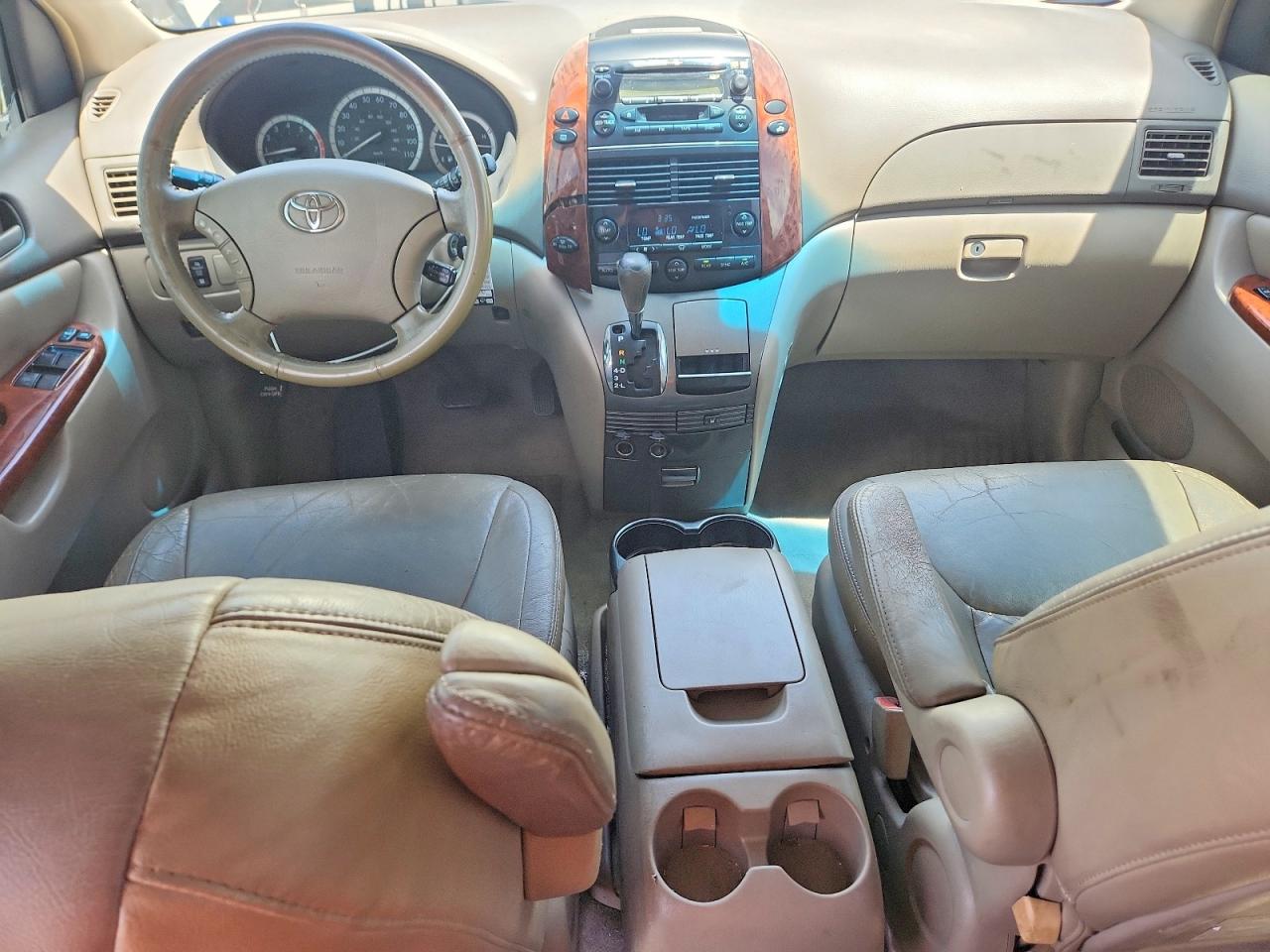 2004 Toyota Sienna Xle 7 Passenger Gold vin: 5TDZA22C04S143881