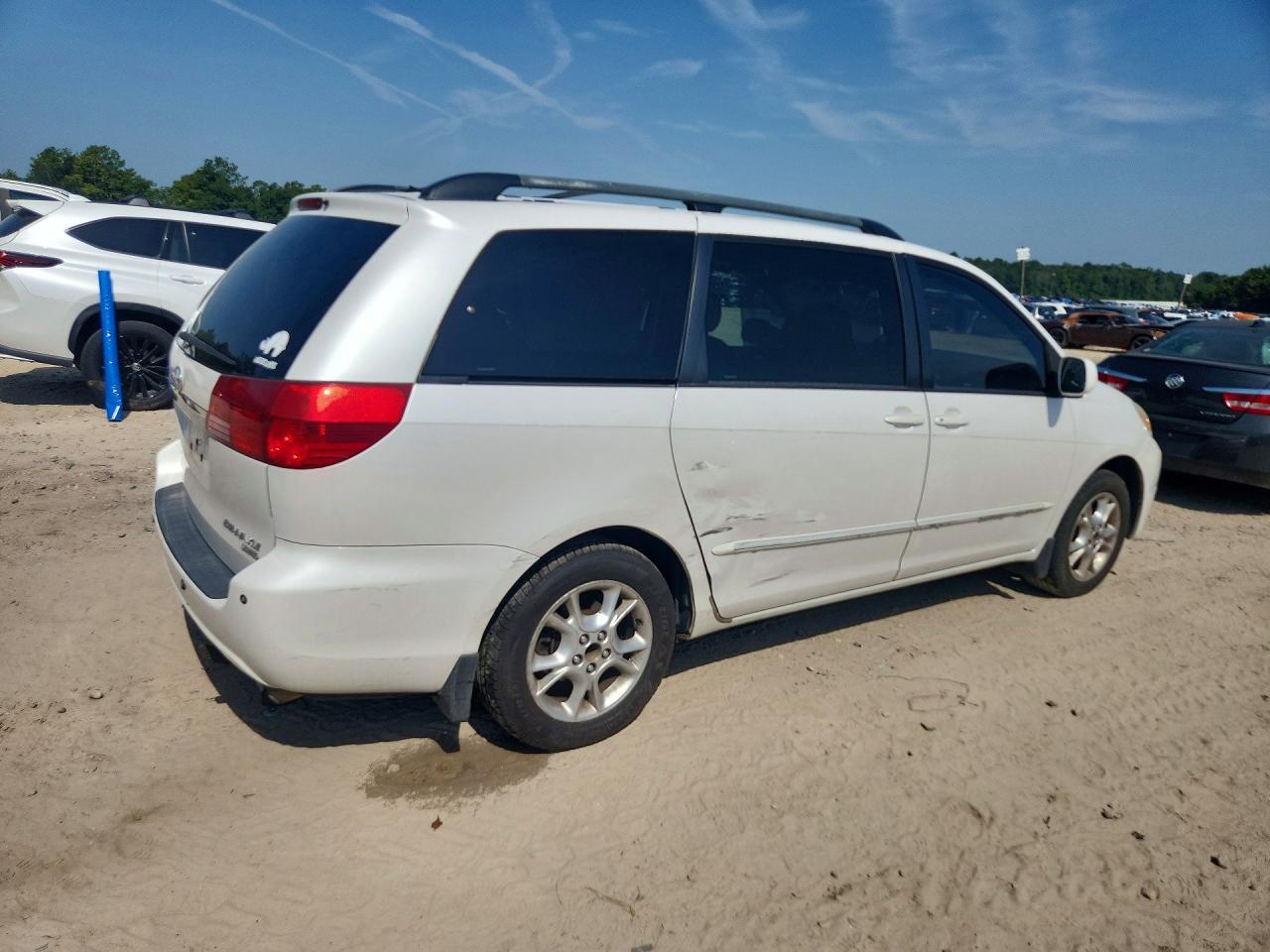 2004 Toyota Sienna Xle Limited 7 Passenger White vin: 5TDZA22C04S148370