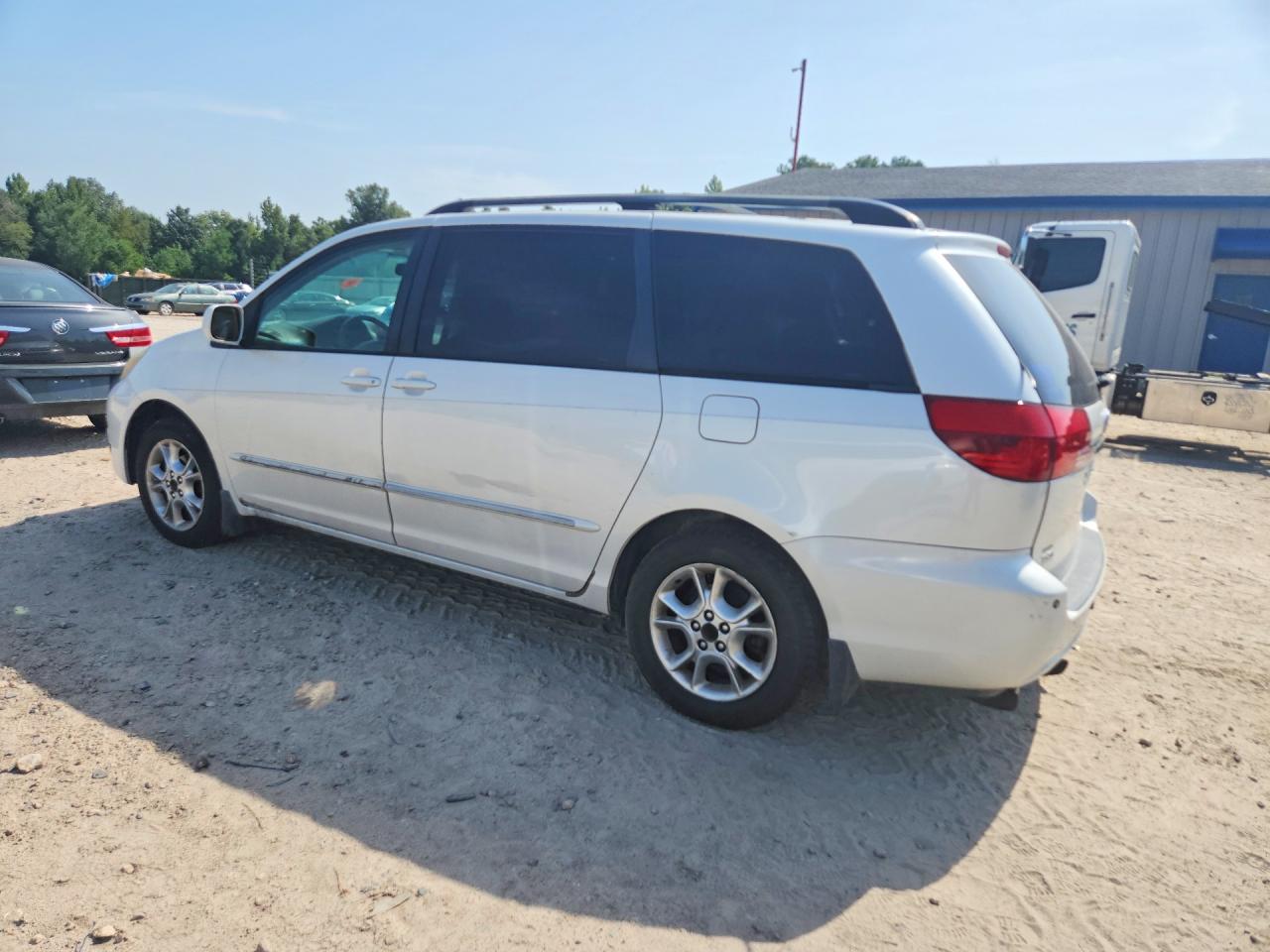 2004 Toyota Sienna Xle Limited 7 Passenger White vin: 5TDZA22C04S148370