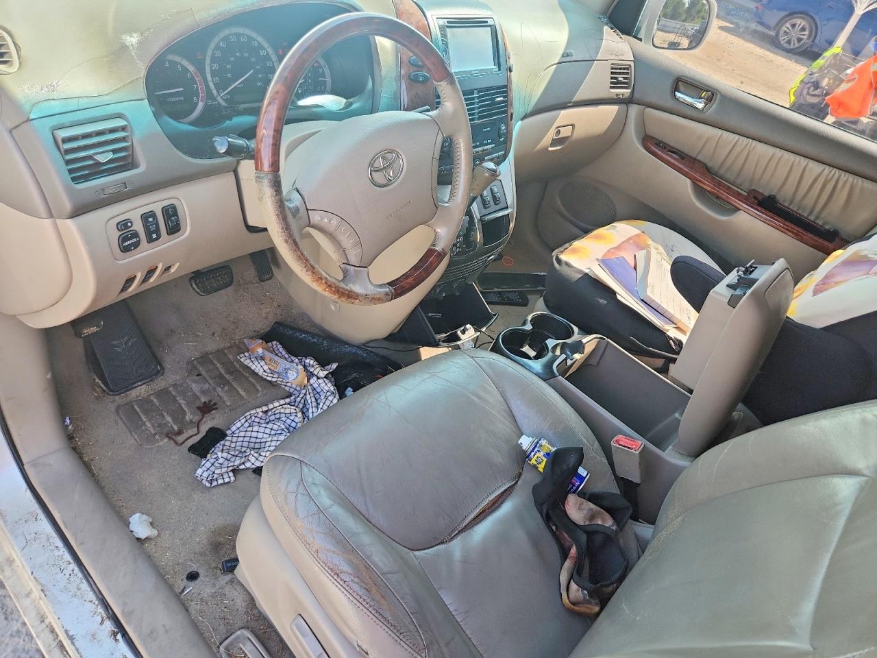 2004 Toyota Sienna Xle Limited 7 Passenger White vin: 5TDZA22C04S148370