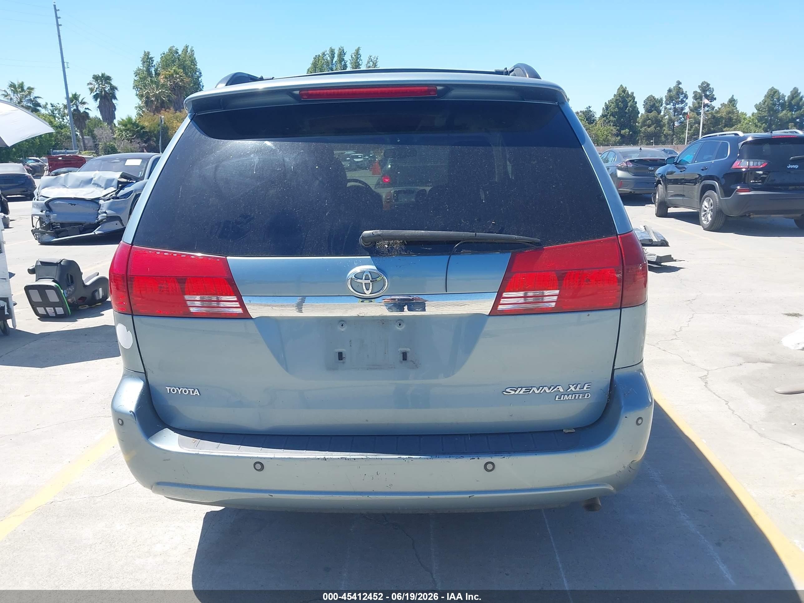 2004 Toyota Sienna Xle Limited Blue vin: 5TDZA22C04S183300