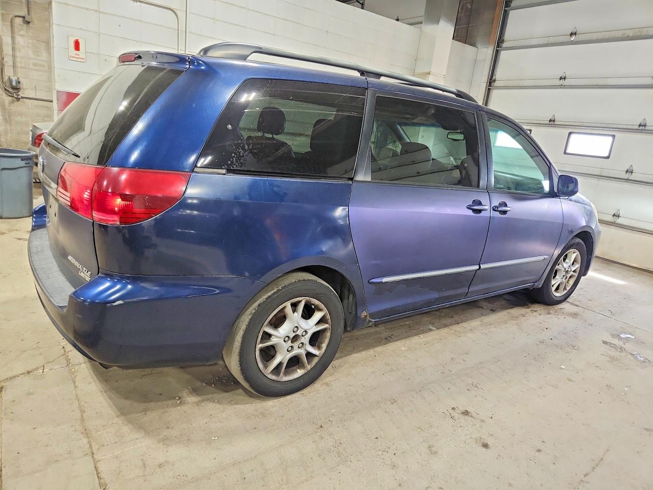 2005 Toyota Sienna Xle Limited 7 Passenger Синий vin: 5TDZA22C05S270146