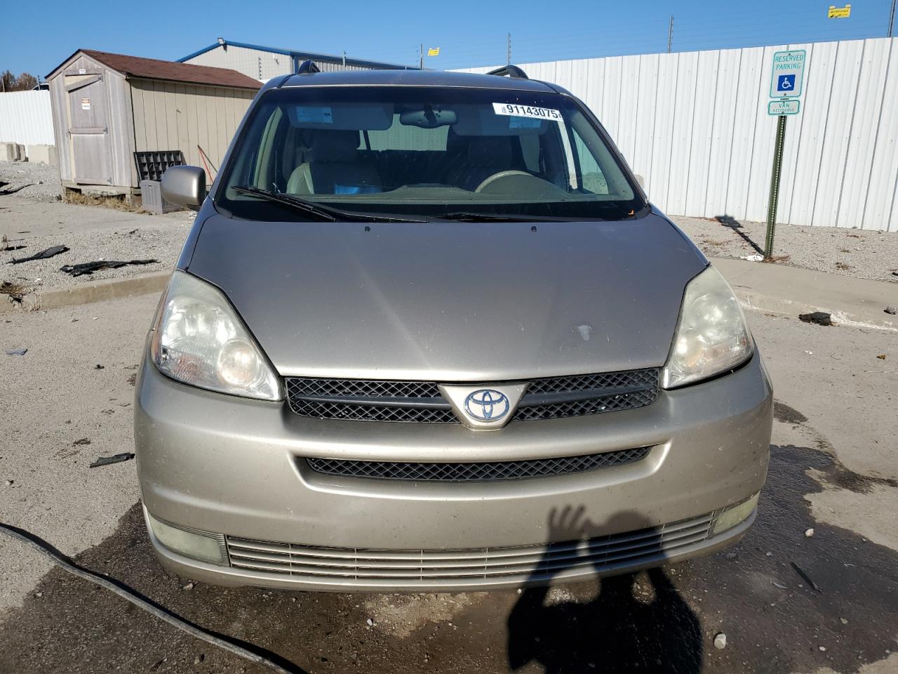 2005 Toyota Sienna Xle 7 Passenger Gold vin: 5TDZA22C05S373468