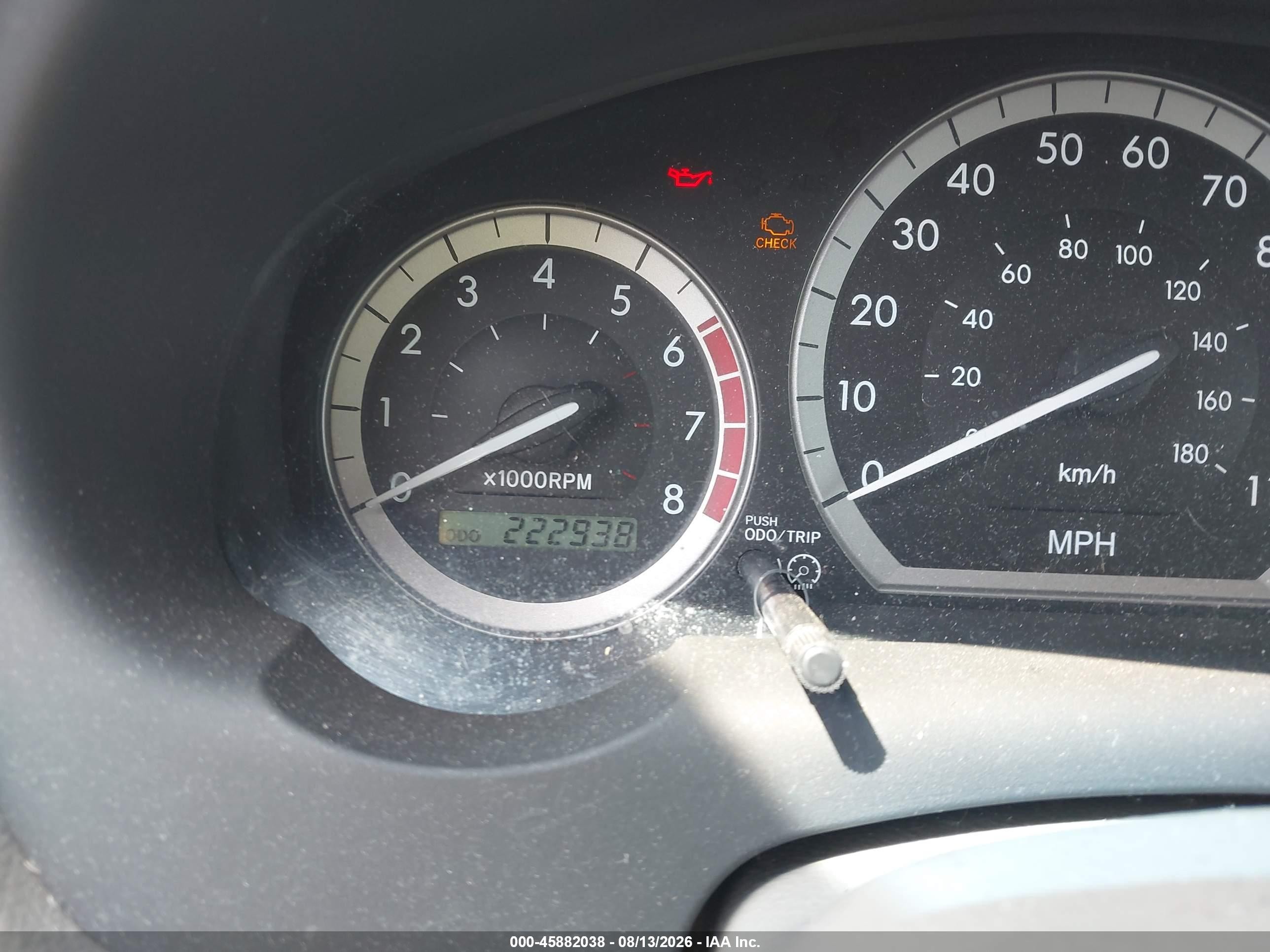 2004 Toyota Sienna Xle White vin: 5TDZA22C14S027296