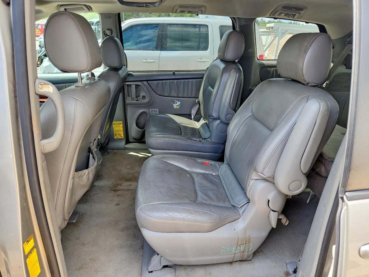 2004 Toyota Sienna Xle Limited 7 Passenger Silver vin: 5TDZA22C14S163721