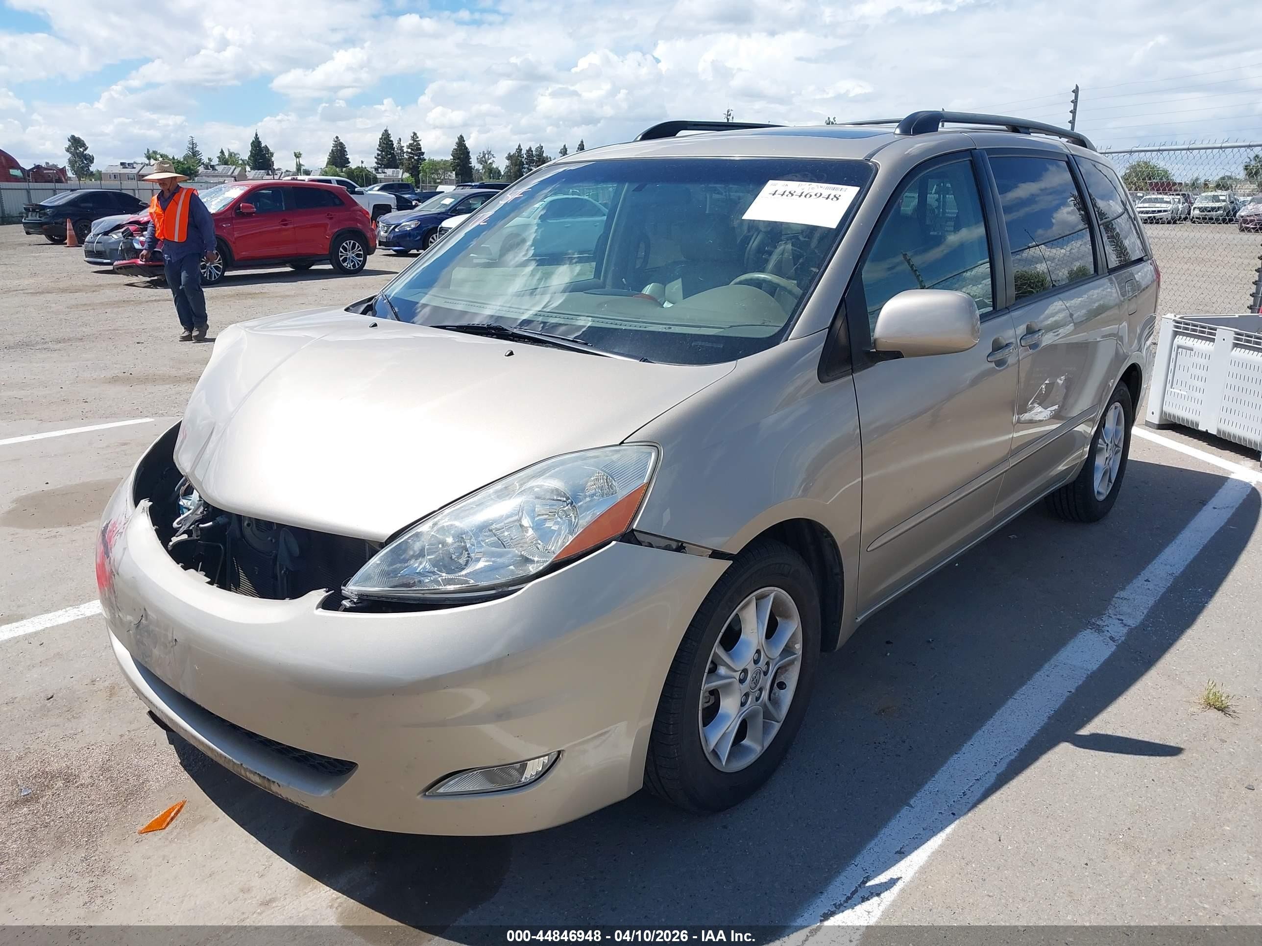 2006 Toyota Sienna Xle Gold vin: 5TDZA22C16S409914