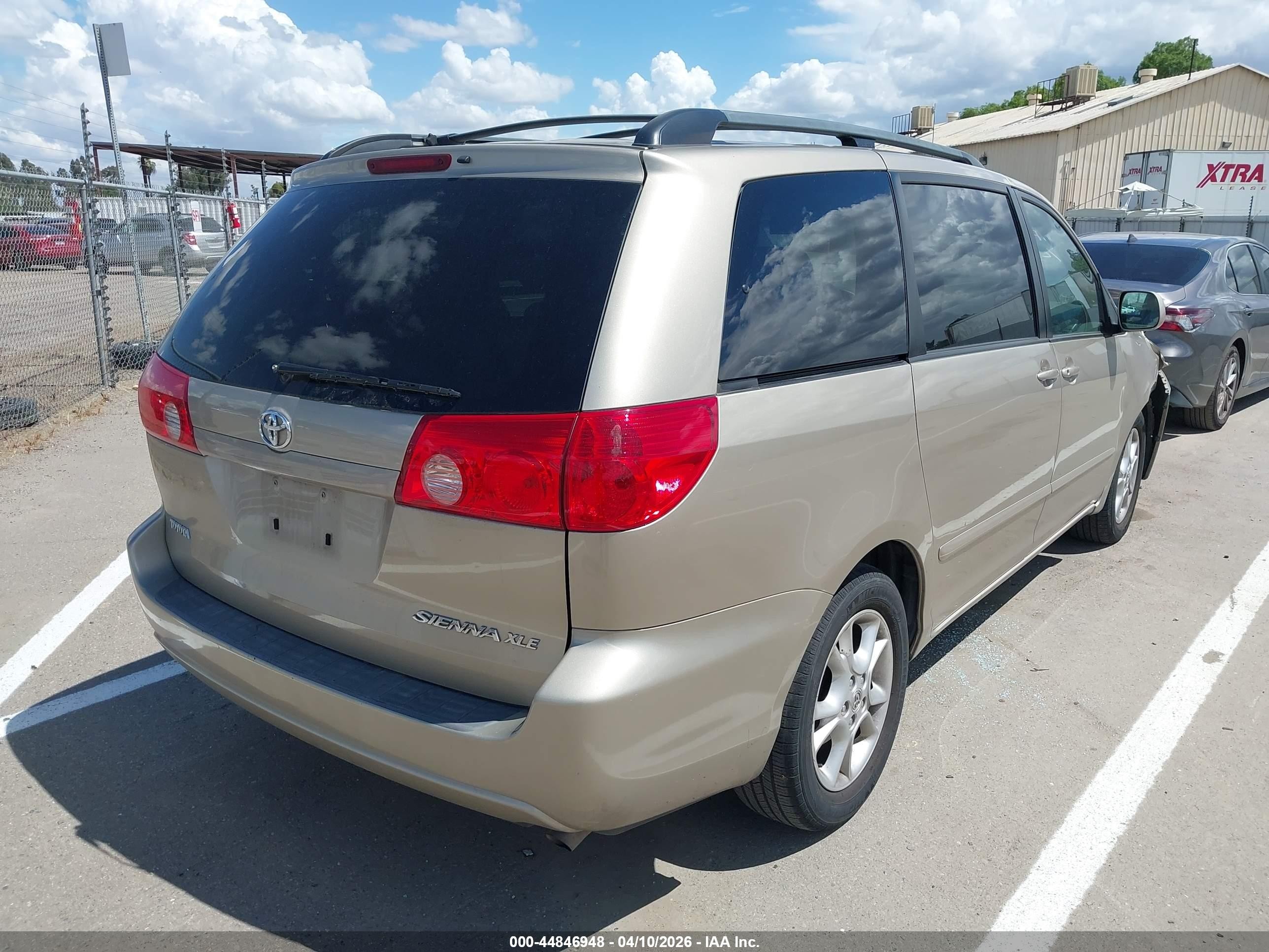 2006 Toyota Sienna Xle Gold vin: 5TDZA22C16S409914