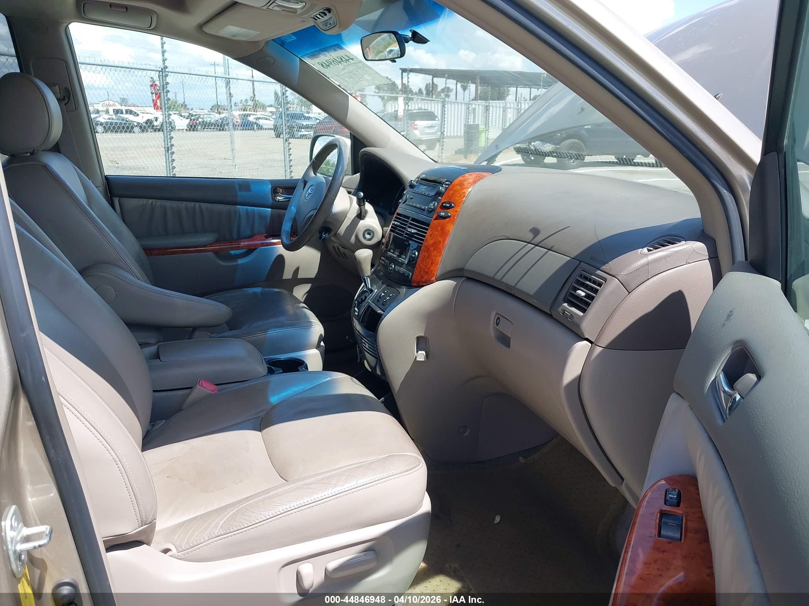 2006 Toyota Sienna Xle Gold vin: 5TDZA22C16S409914