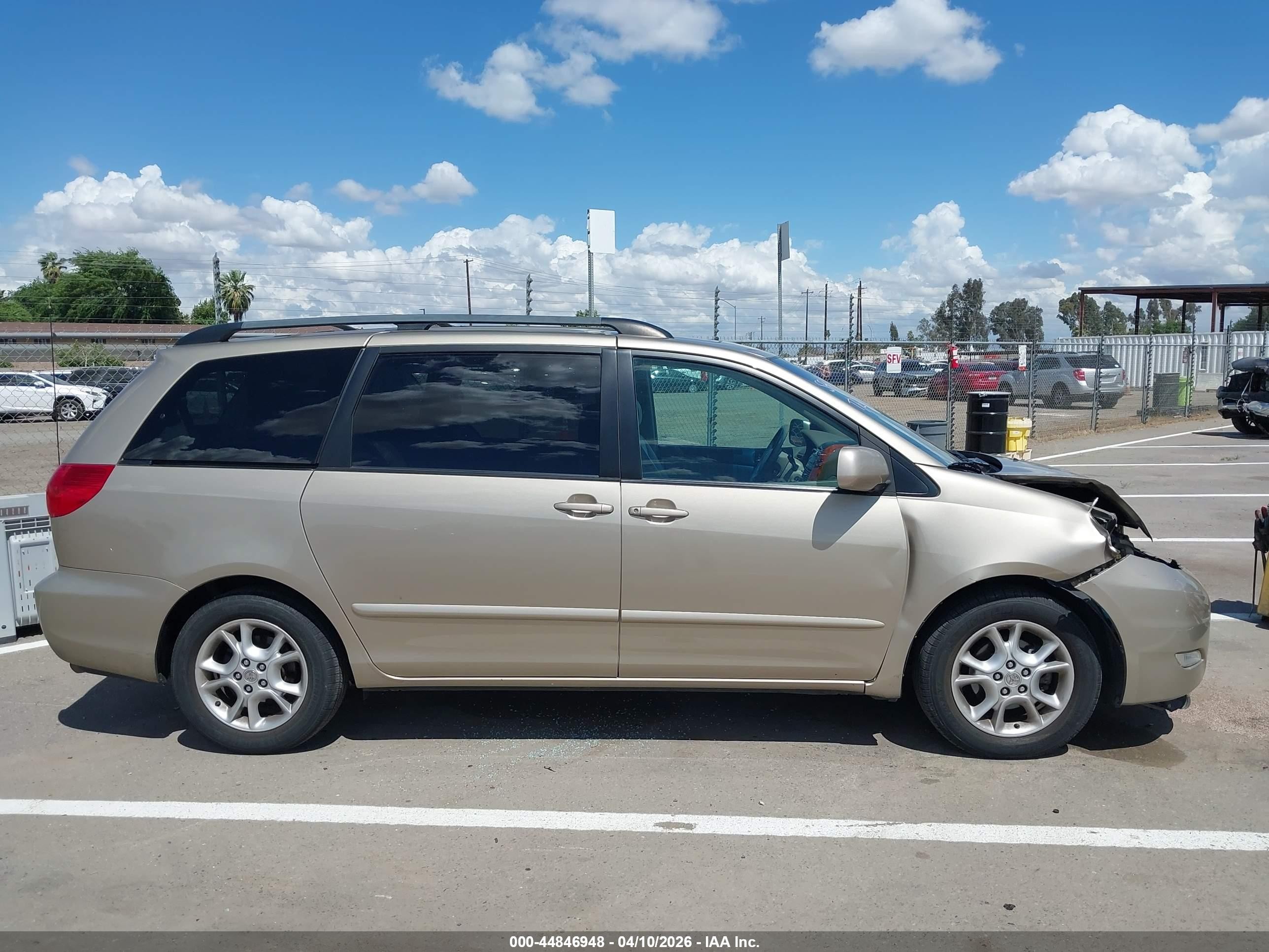 2006 Toyota Sienna Xle Gold vin: 5TDZA22C16S409914