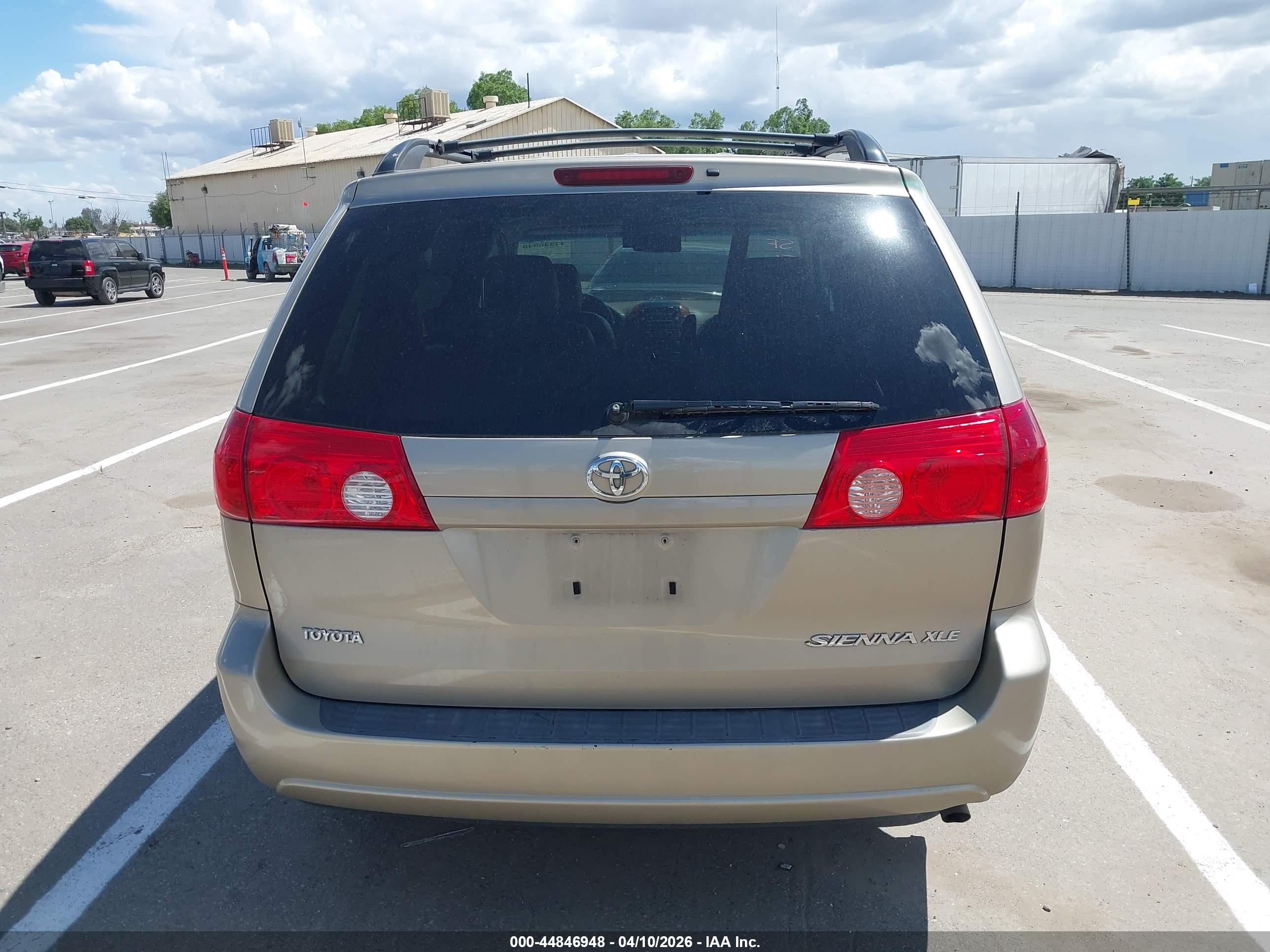 2006 Toyota Sienna Xle Gold vin: 5TDZA22C16S409914