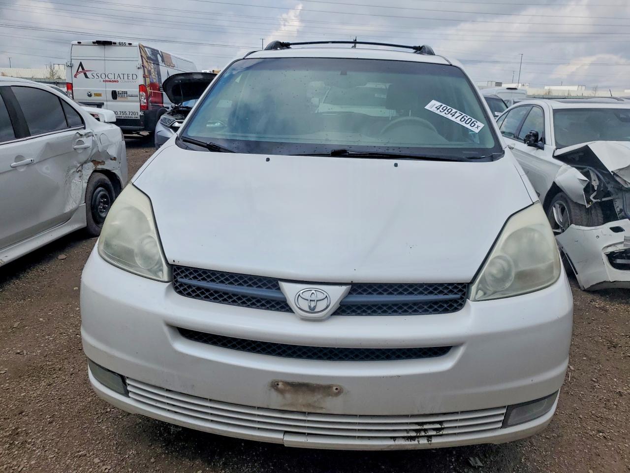 2004 Toyota Sienna Xle 7 Passenger White vin: 5TDZA22C24S073199