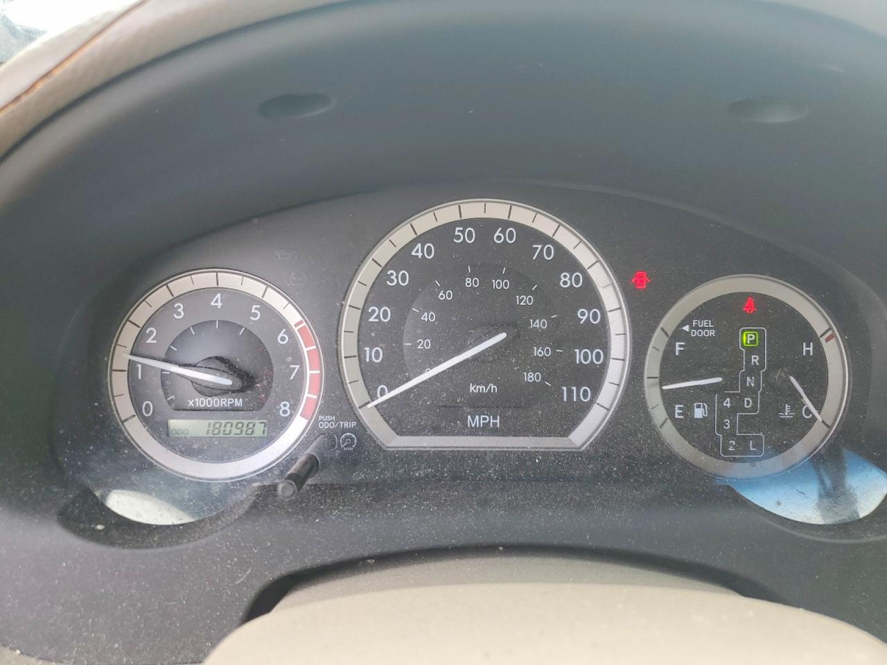2004 Toyota Sienna Xle 7 Passenger White vin: 5TDZA22C24S073199