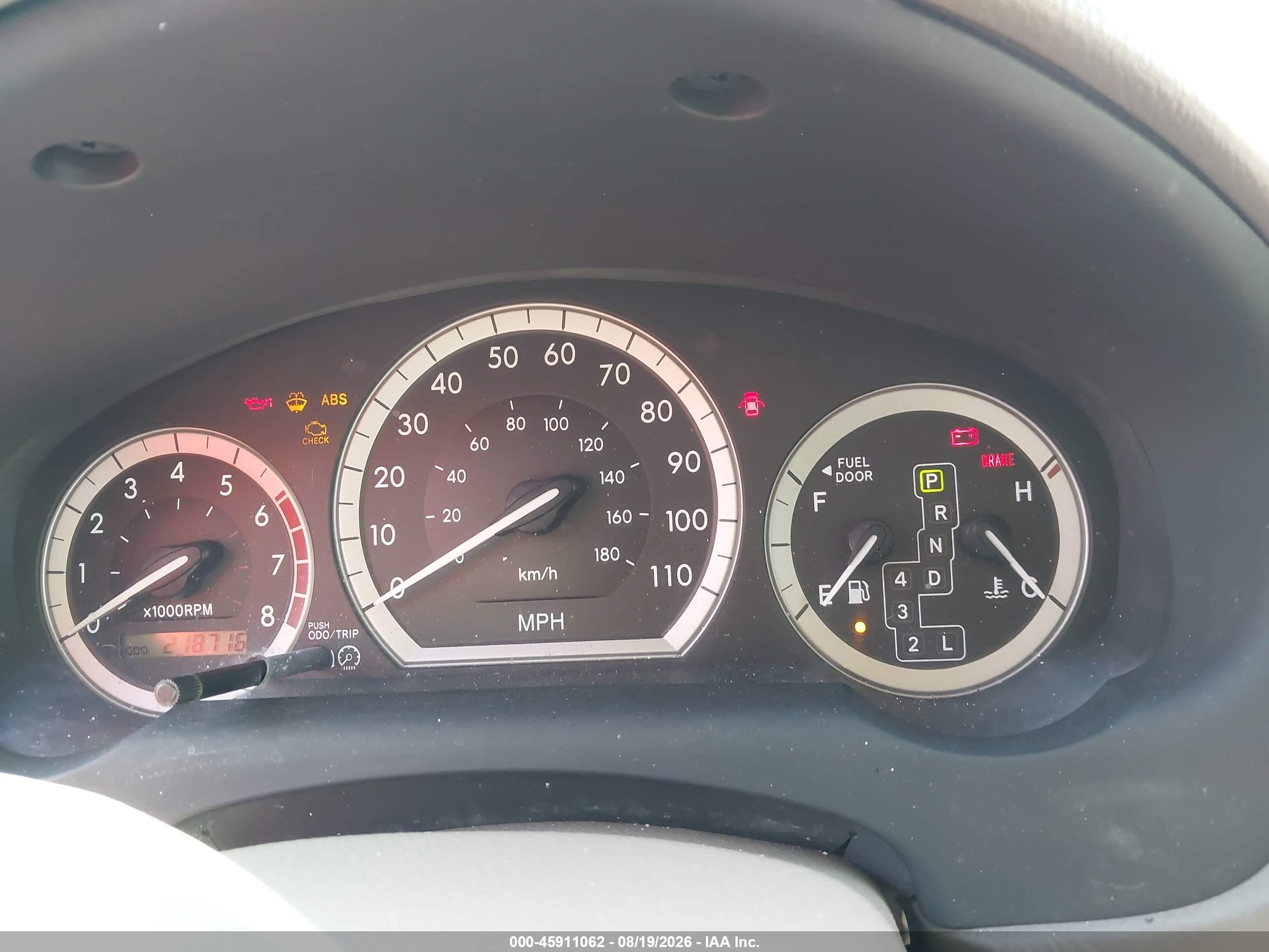 2004 Toyota Sienna Xle White vin: 5TDZA22C24S110851