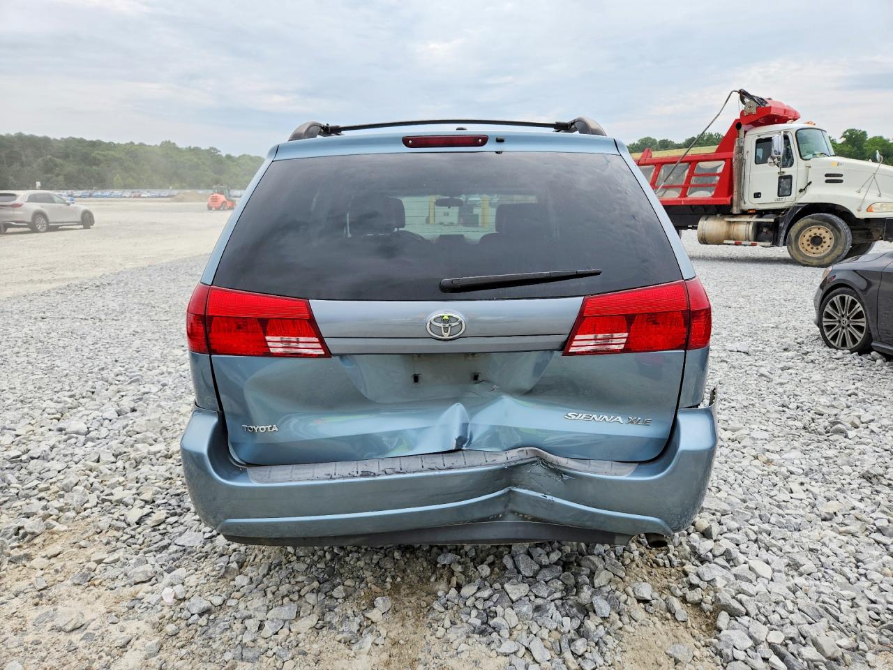 2004 Toyota Sienna Бирюзовый vin: 5TDZA22C24S217205
