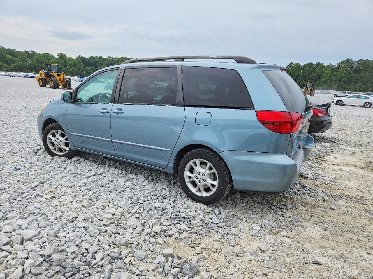 2004 Toyota Sienna Бирюзовый vin: 5TDZA22C24S217205