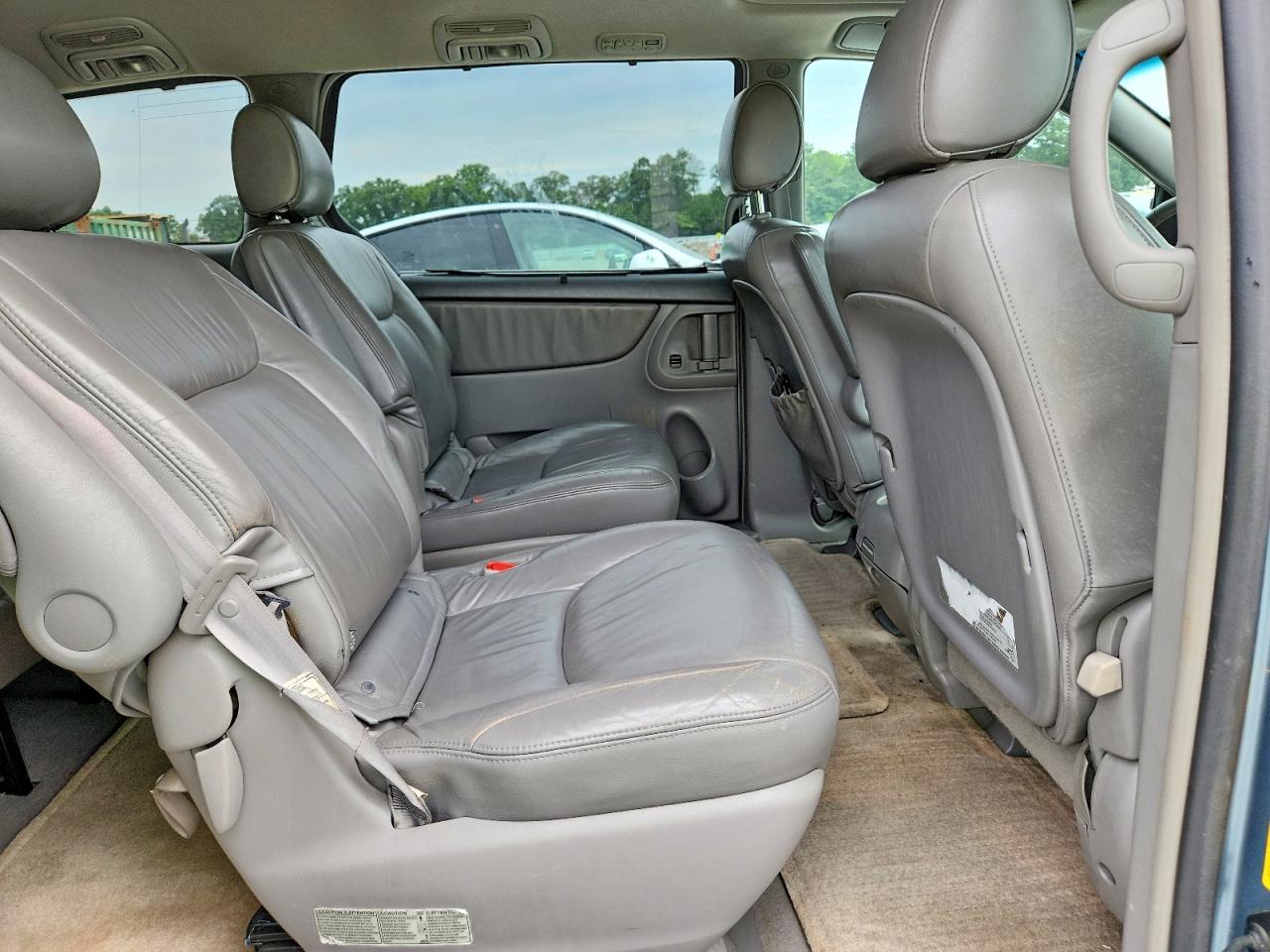 2004 Toyota Sienna Бирюзовый vin: 5TDZA22C24S217205