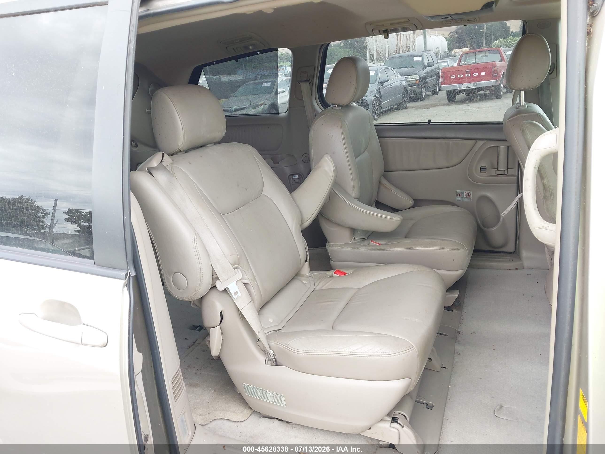 2005 Toyota Sienna Xle Limited Gold vin: 5TDZA22C25S229016