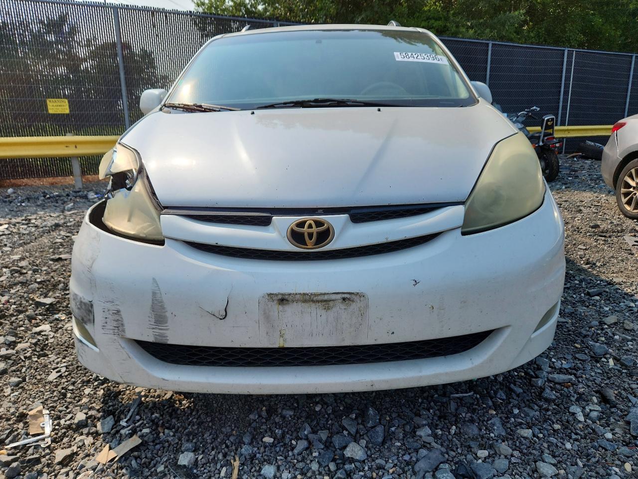 2006 Toyota Sienna Xle White vin: 5TDZA22C26S531245
