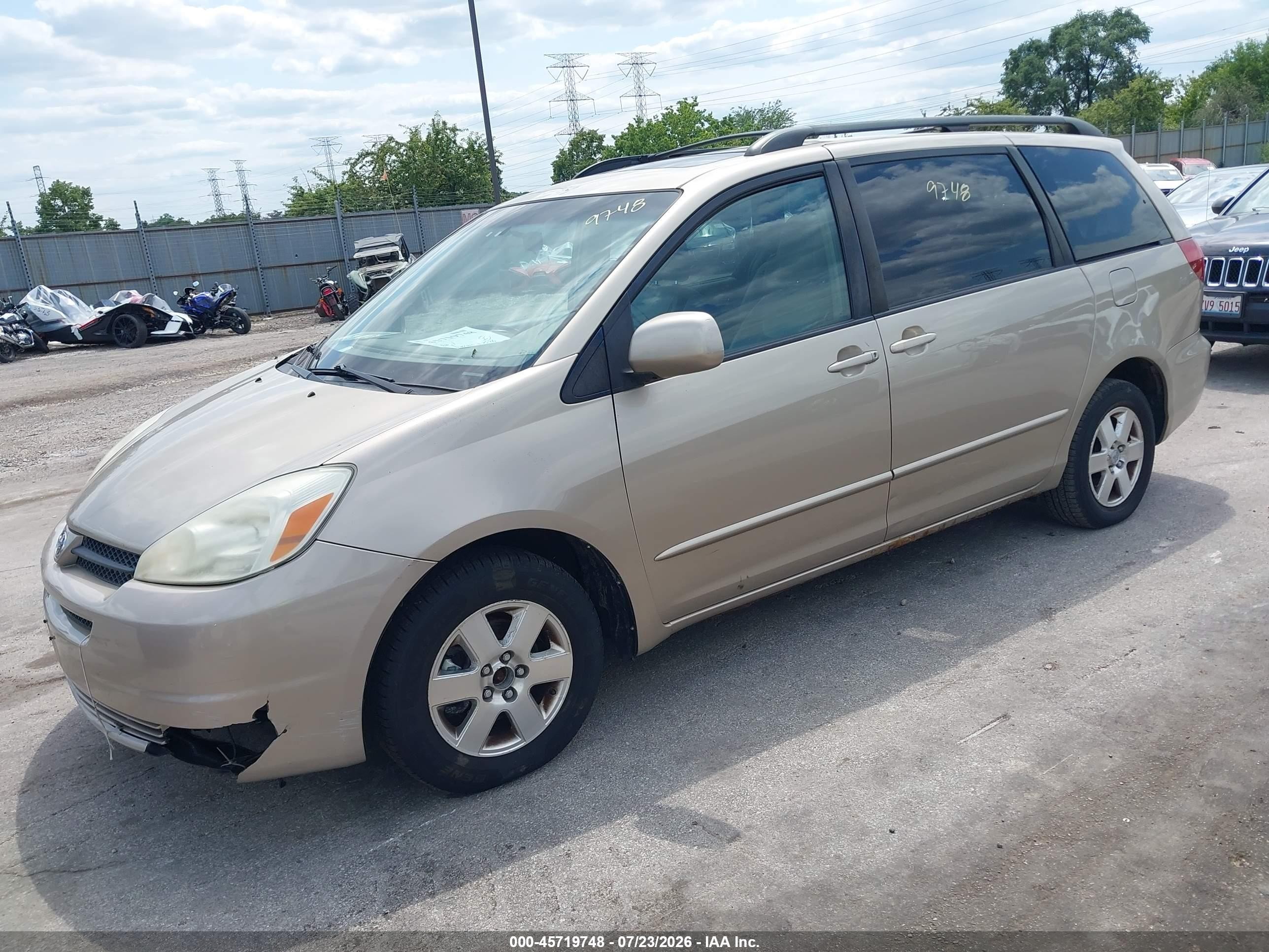 2004 Toyota Sienna Xle Gold vin: 5TDZA22C34S208948