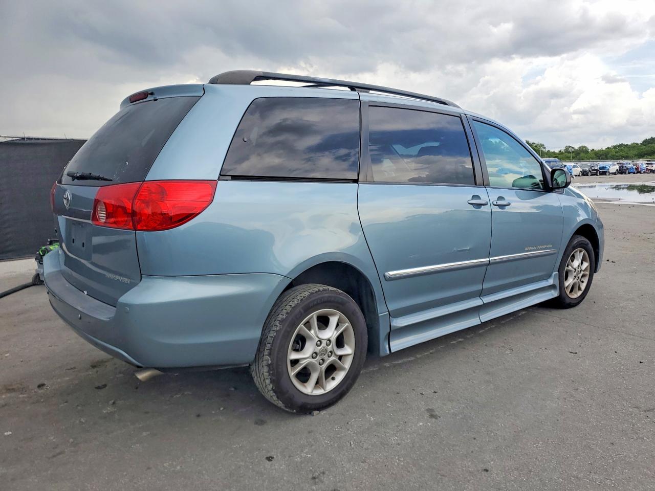2006 Toyota Sienna Xle 7 Passenger Blue vin: 5TDZA22C36S442364
