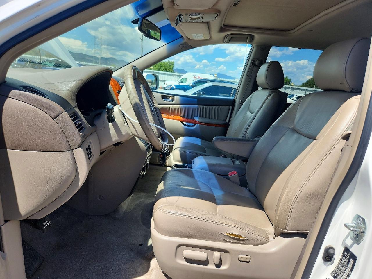 2006 Toyota Sienna Xle 7 Passenger White vin: 5TDZA22C36S463845