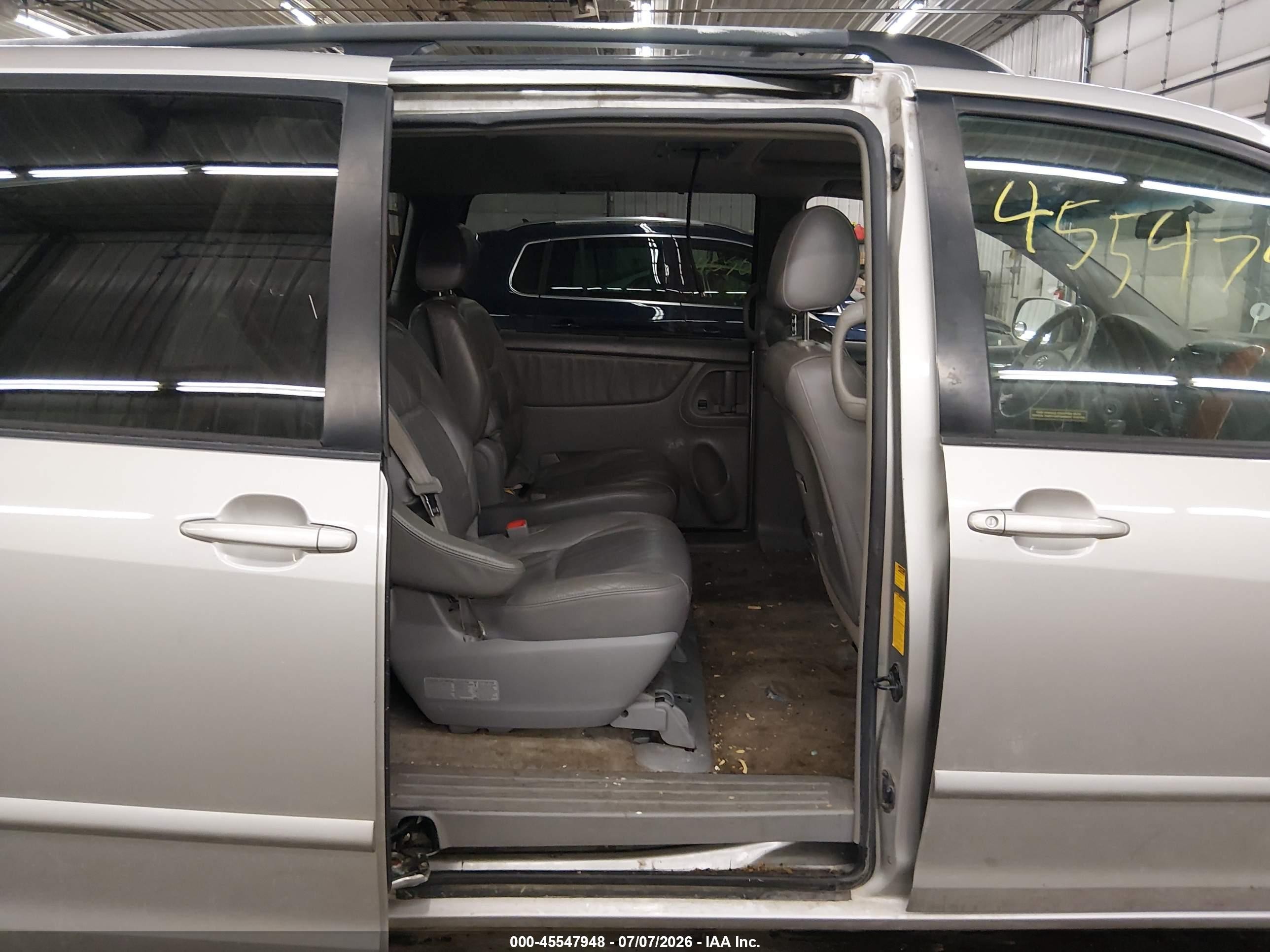 2006 Toyota Sienna Xle Silver vin: 5TDZA22C36S537197