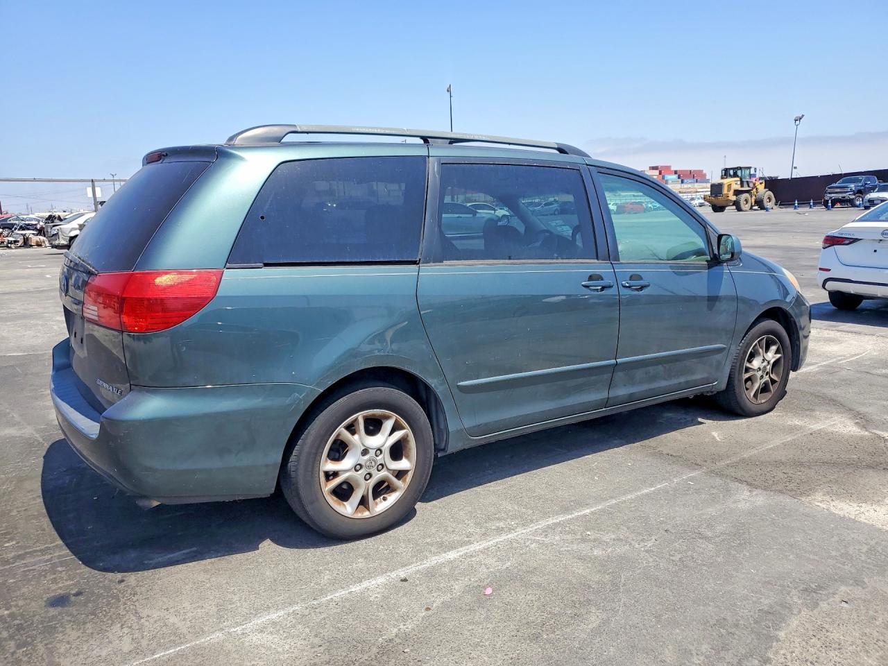 2004 Toyota Sienna Xle 7 Passenger Зеленый vin: 5TDZA22C44S001923