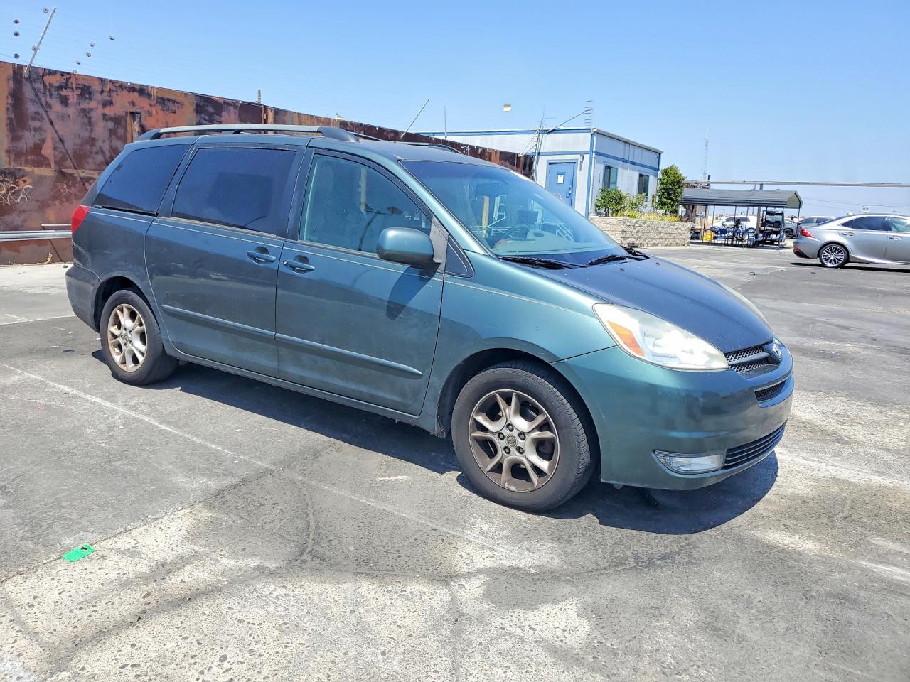 2004 Toyota Sienna Xle 7 Passenger Зеленый vin: 5TDZA22C44S001923