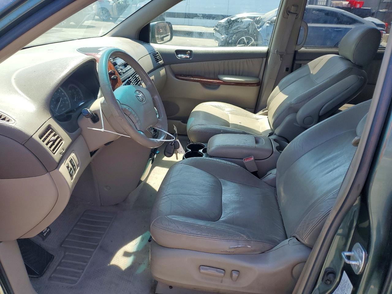 2004 Toyota Sienna Xle 7 Passenger Зеленый vin: 5TDZA22C44S001923