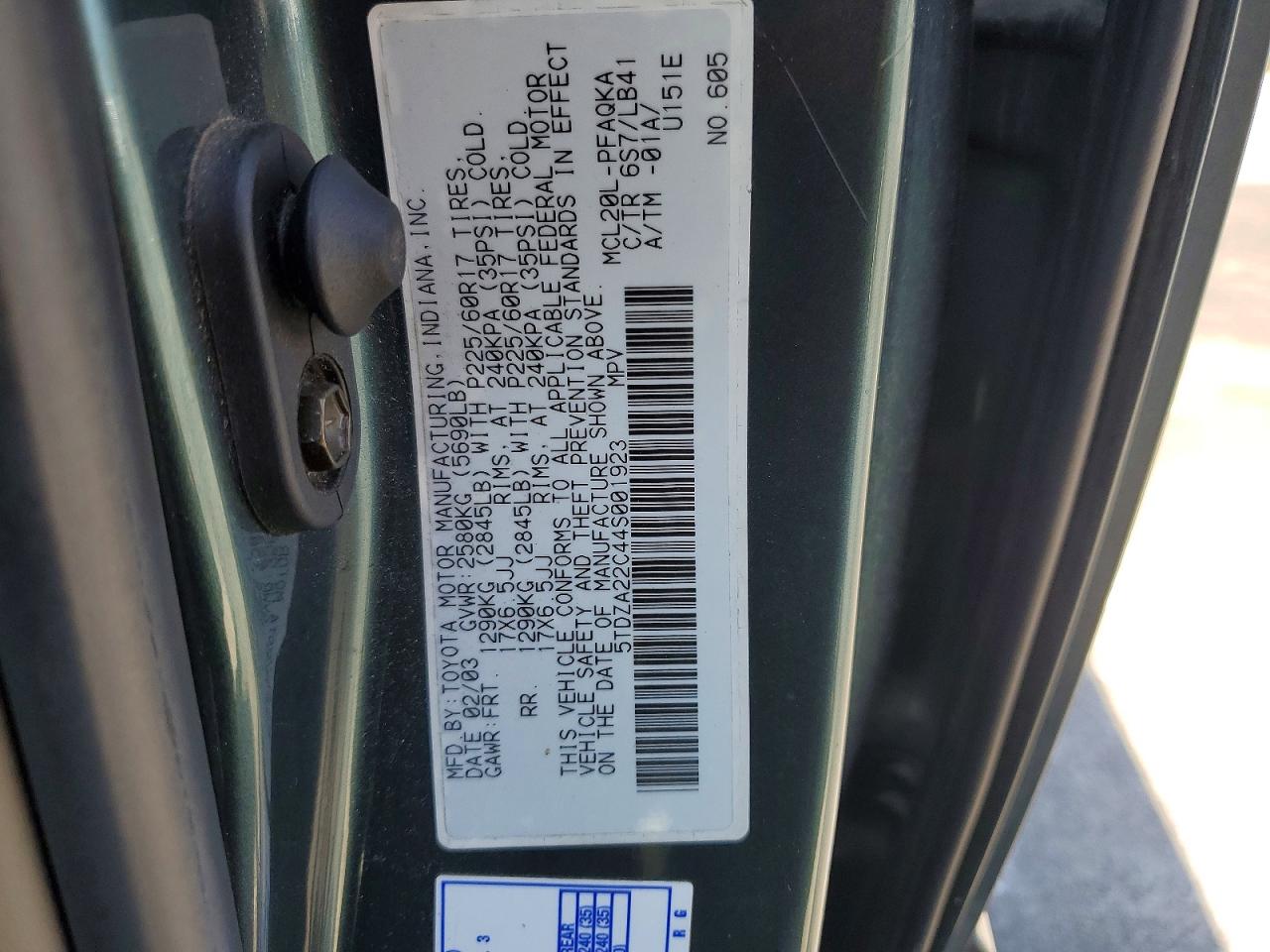 2004 Toyota Sienna Xle 7 Passenger Зеленый vin: 5TDZA22C44S001923