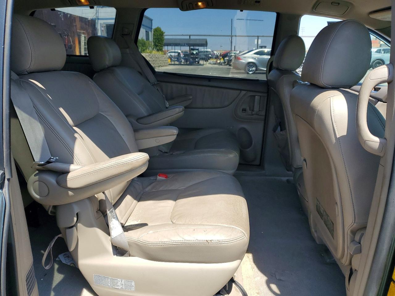 2004 Toyota Sienna Xle 7 Passenger Зеленый vin: 5TDZA22C44S001923