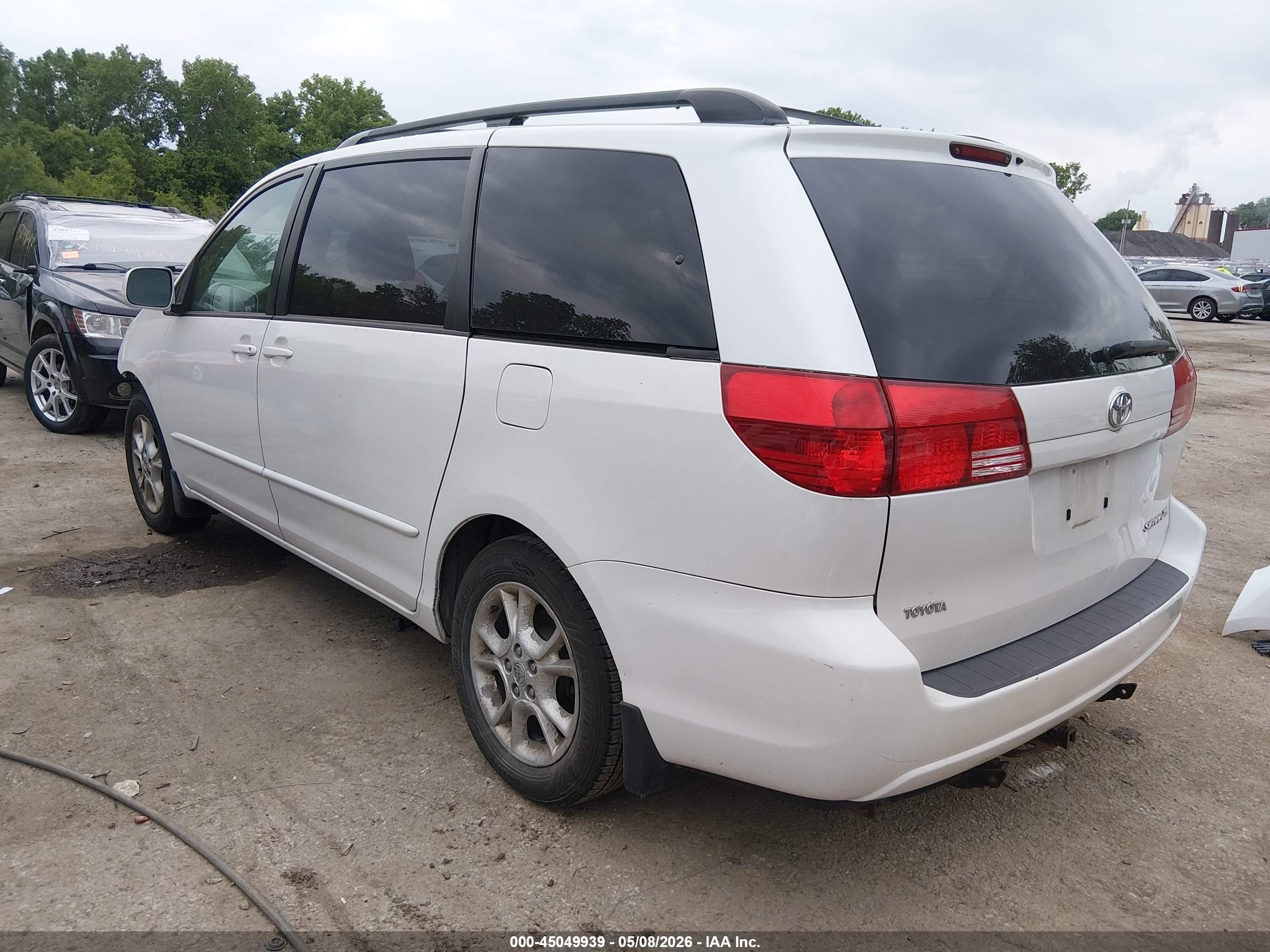 2004 Toyota Sienna Xle Белый vin: 5TDZA22C44S090229
