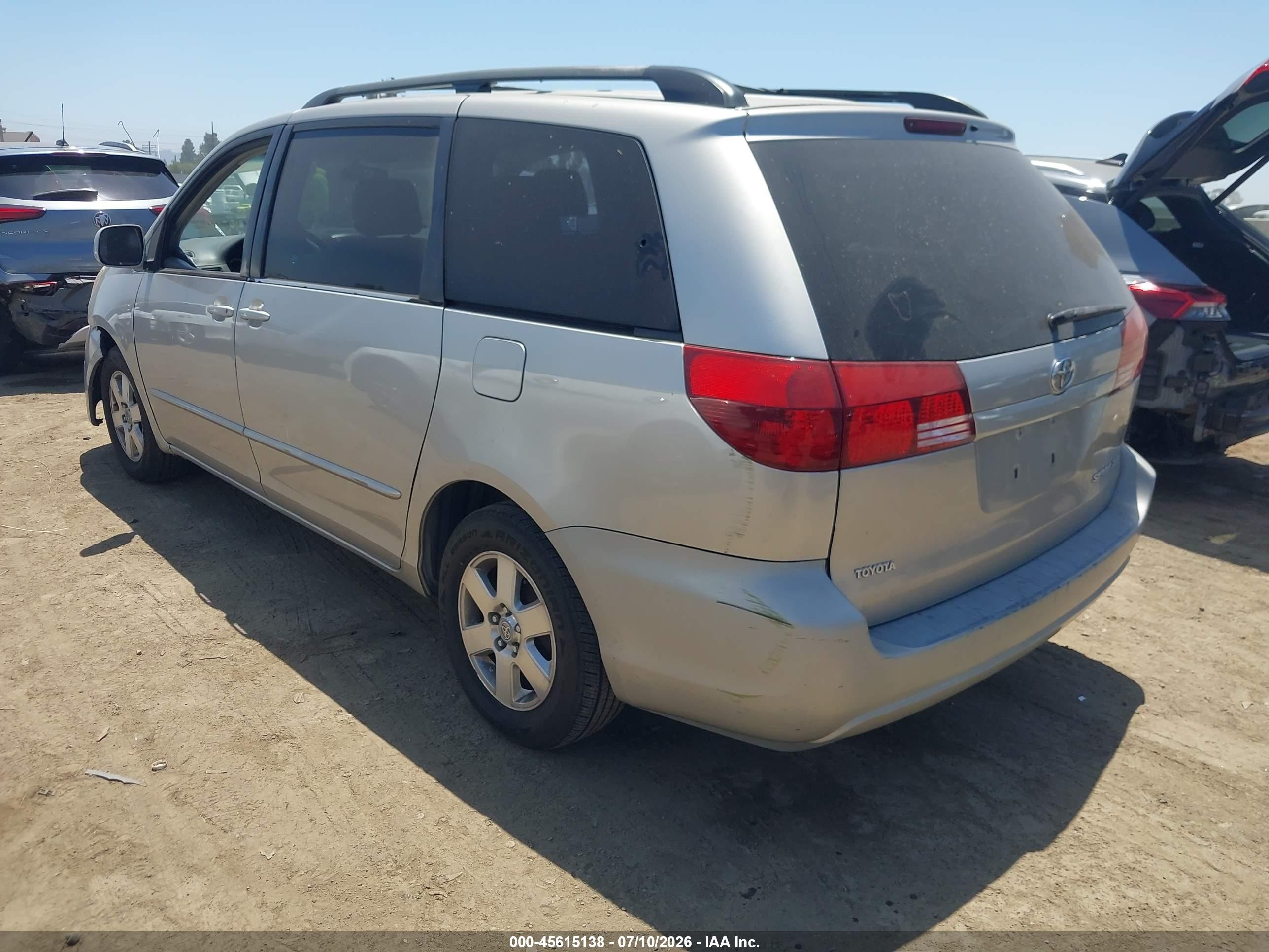 2004 Toyota Sienna Xle Silver vin: 5TDZA22C44S197006
