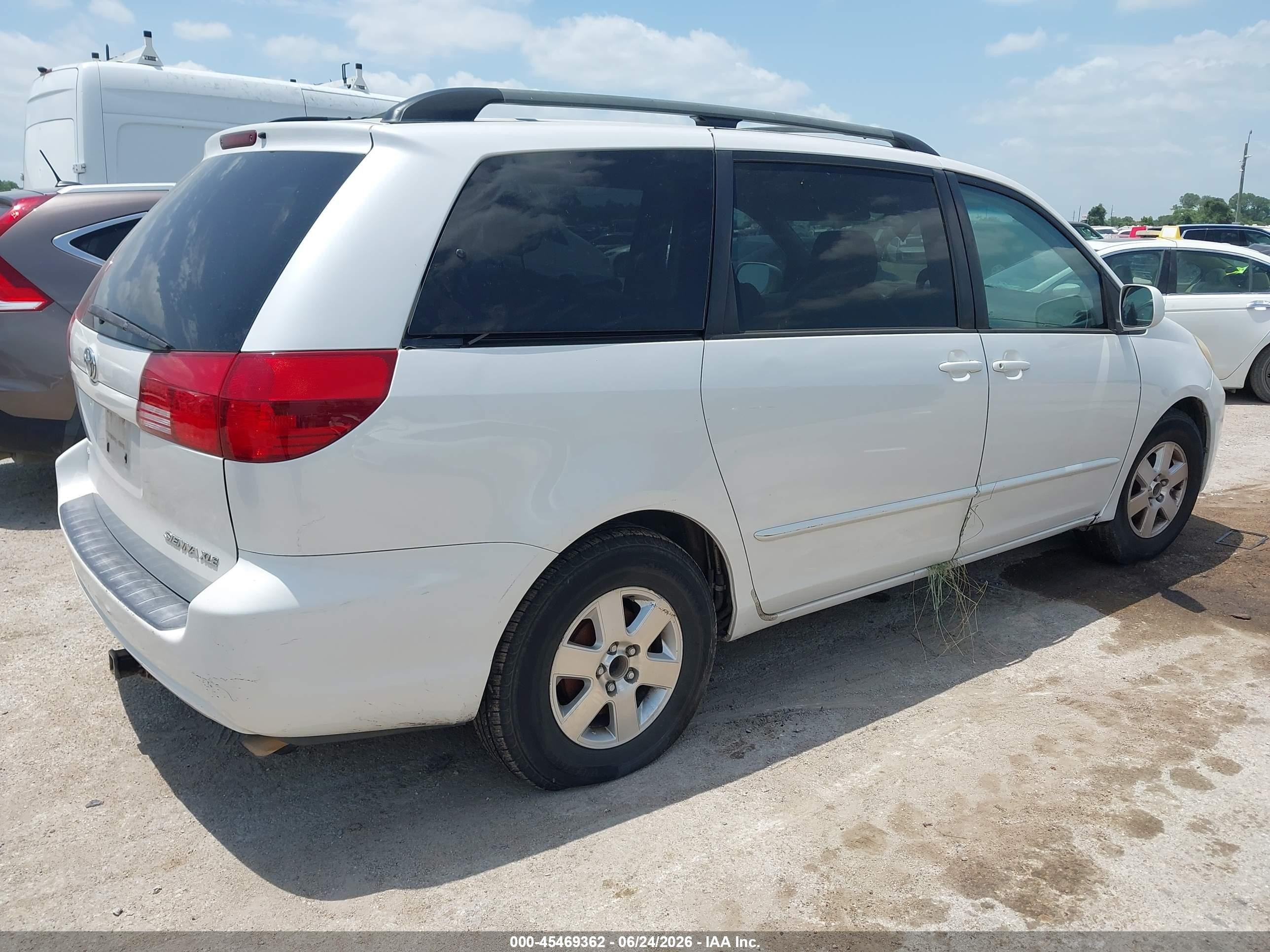 2005 Toyota Sienna Xle White vin: 5TDZA22C45S255259