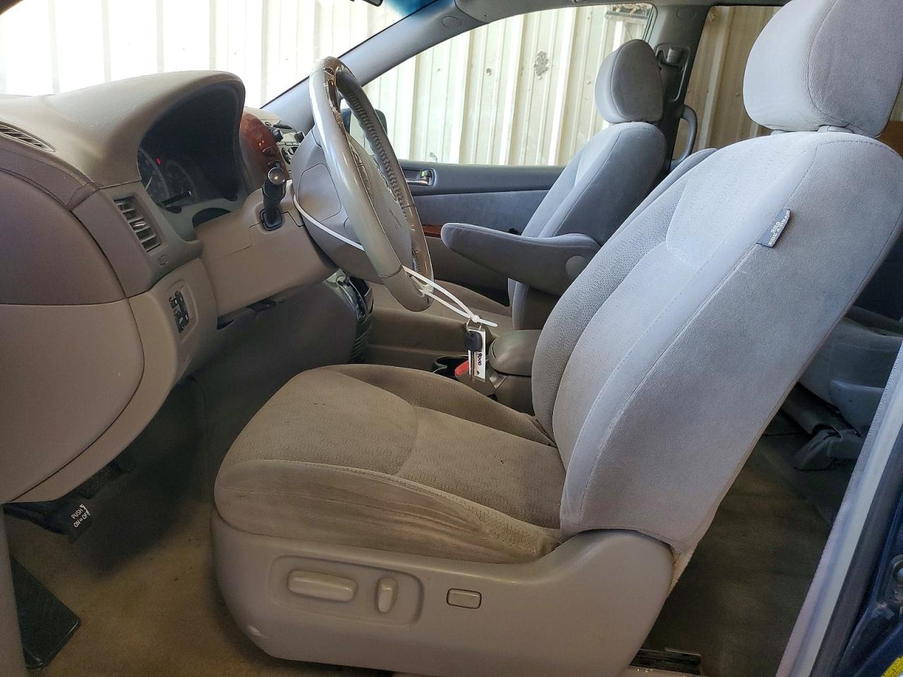 2005 Toyota Sienna Xle 7 Passenger Blue vin: 5TDZA22C45S309000