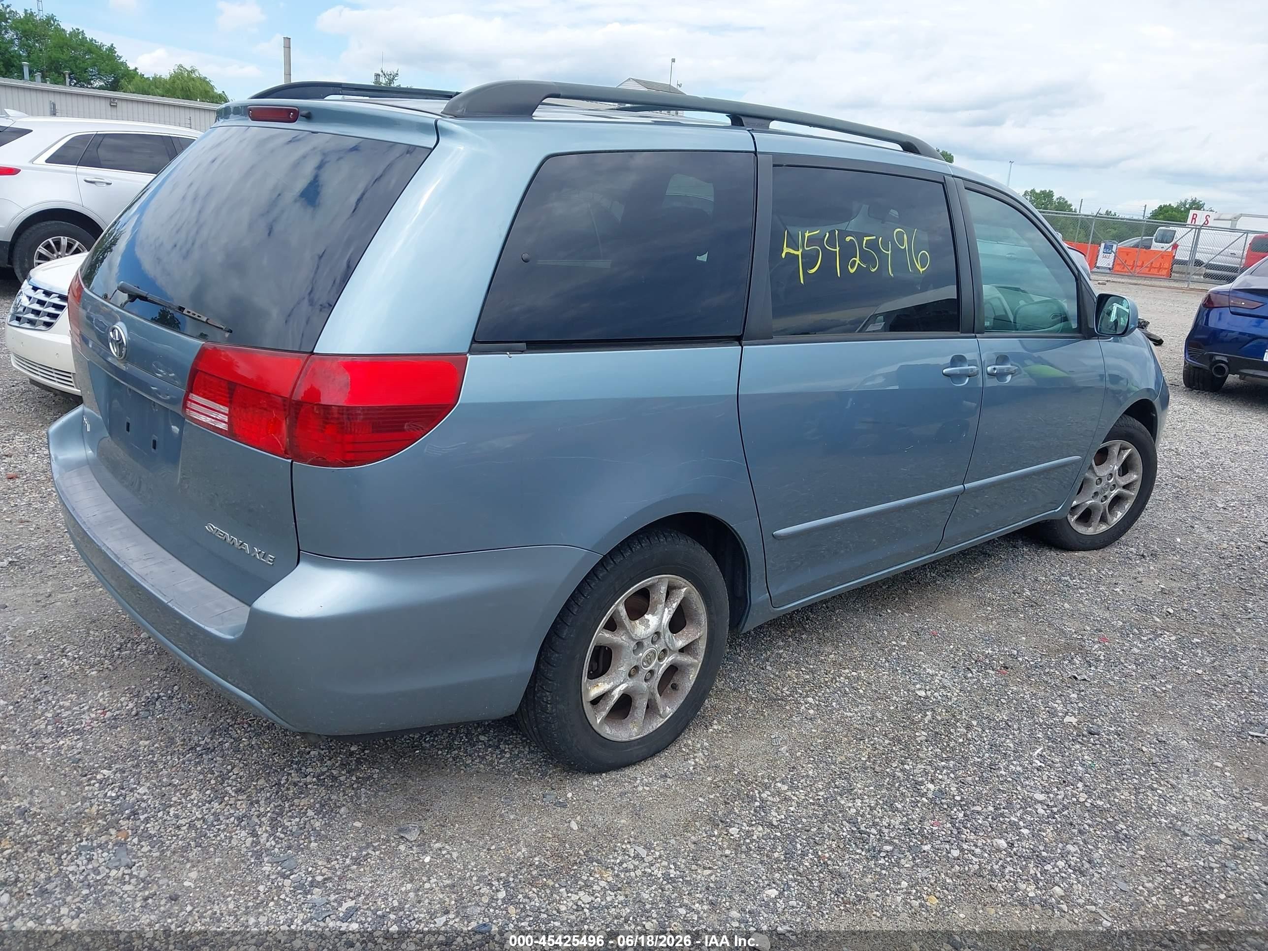 2005 Toyota Sienna Xle Blue vin: 5TDZA22C45S329439