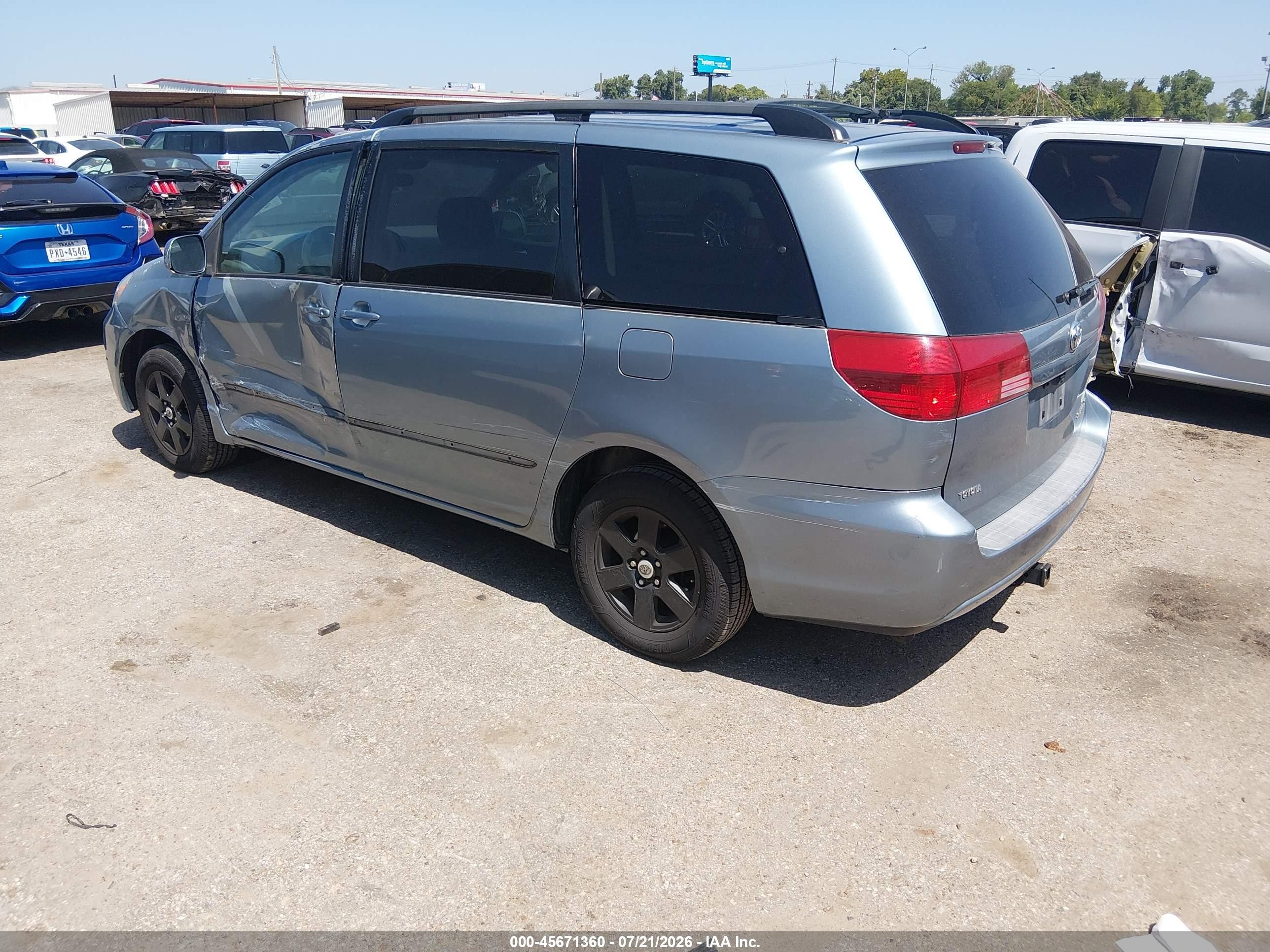 2005 Toyota Sienna Xle Light Blue vin: 5TDZA22C45S332762