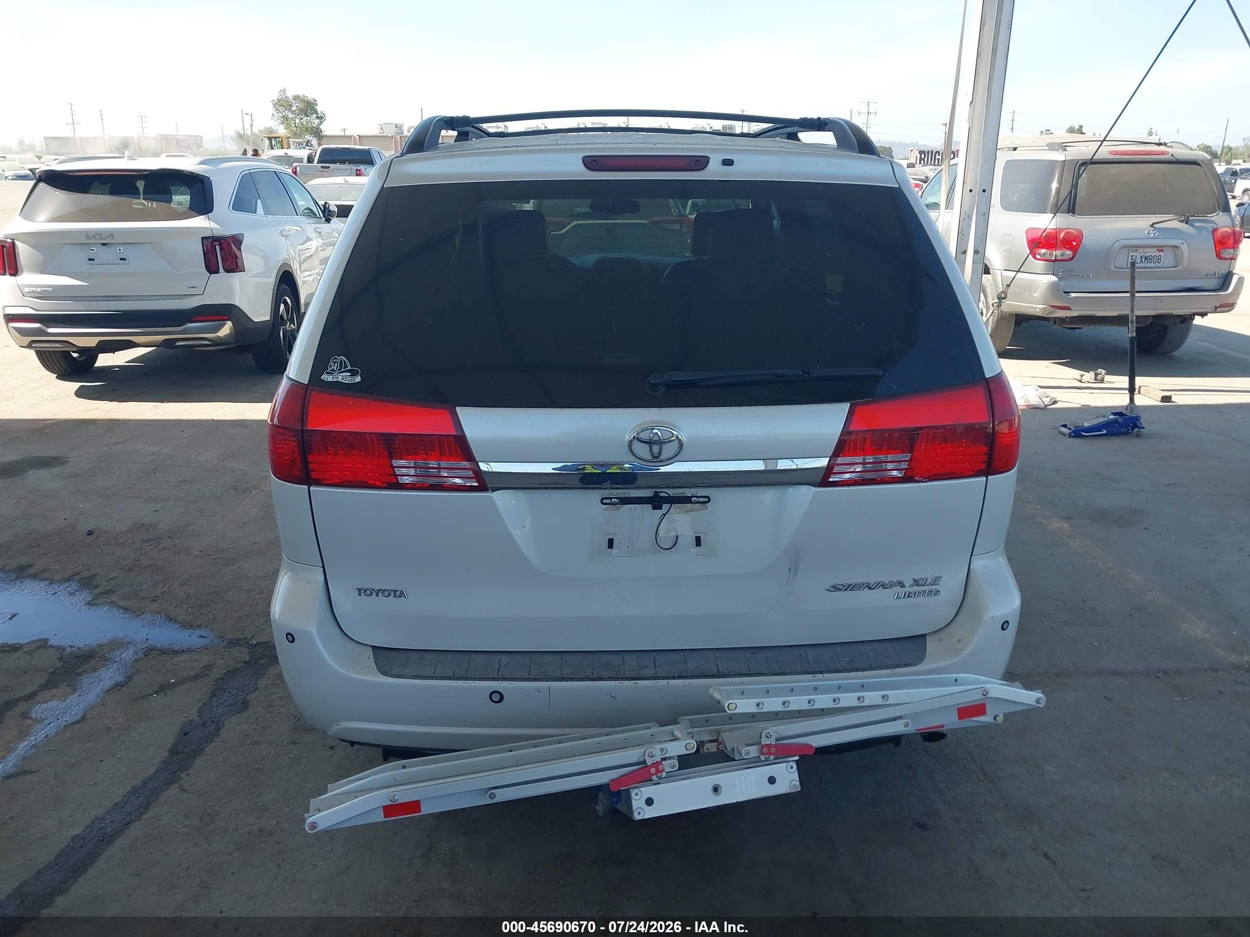 2005 Toyota Sienna Xle Limited Белый vin: 5TDZA22C45S340618