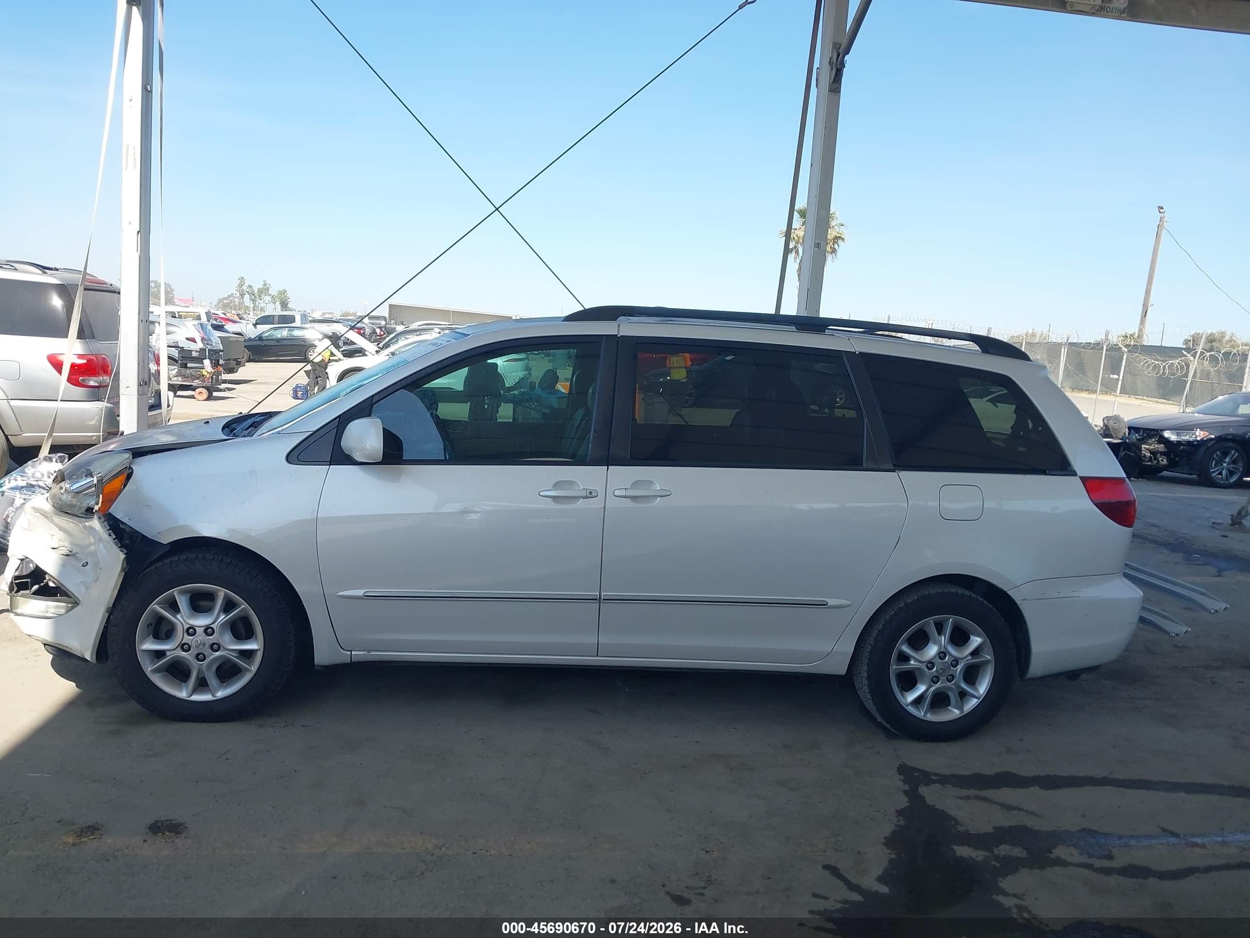 2005 Toyota Sienna Xle Limited Белый vin: 5TDZA22C45S340618