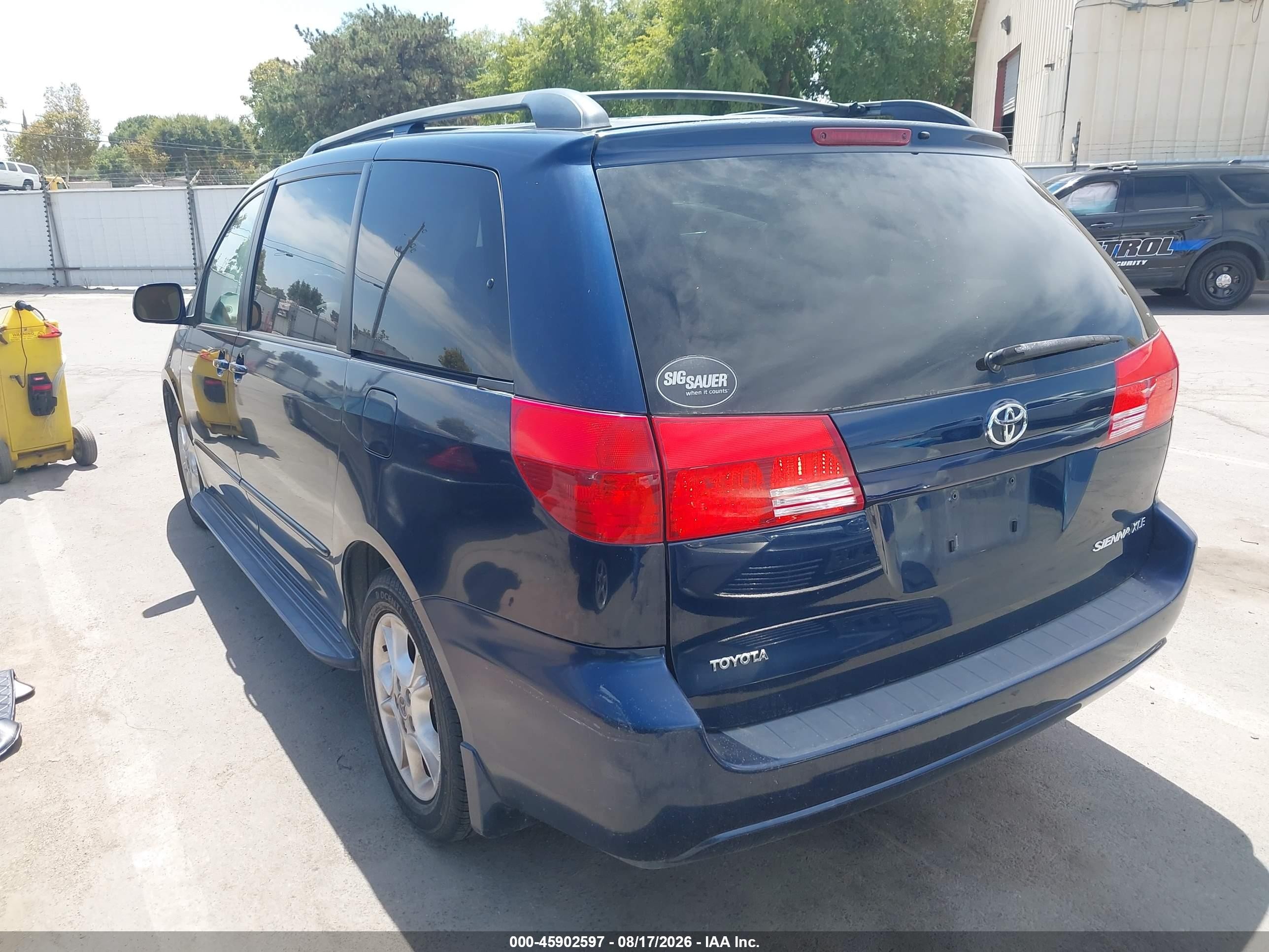 2004 Toyota Sienna Xle Blue vin: 5TDZA22C54S012297
