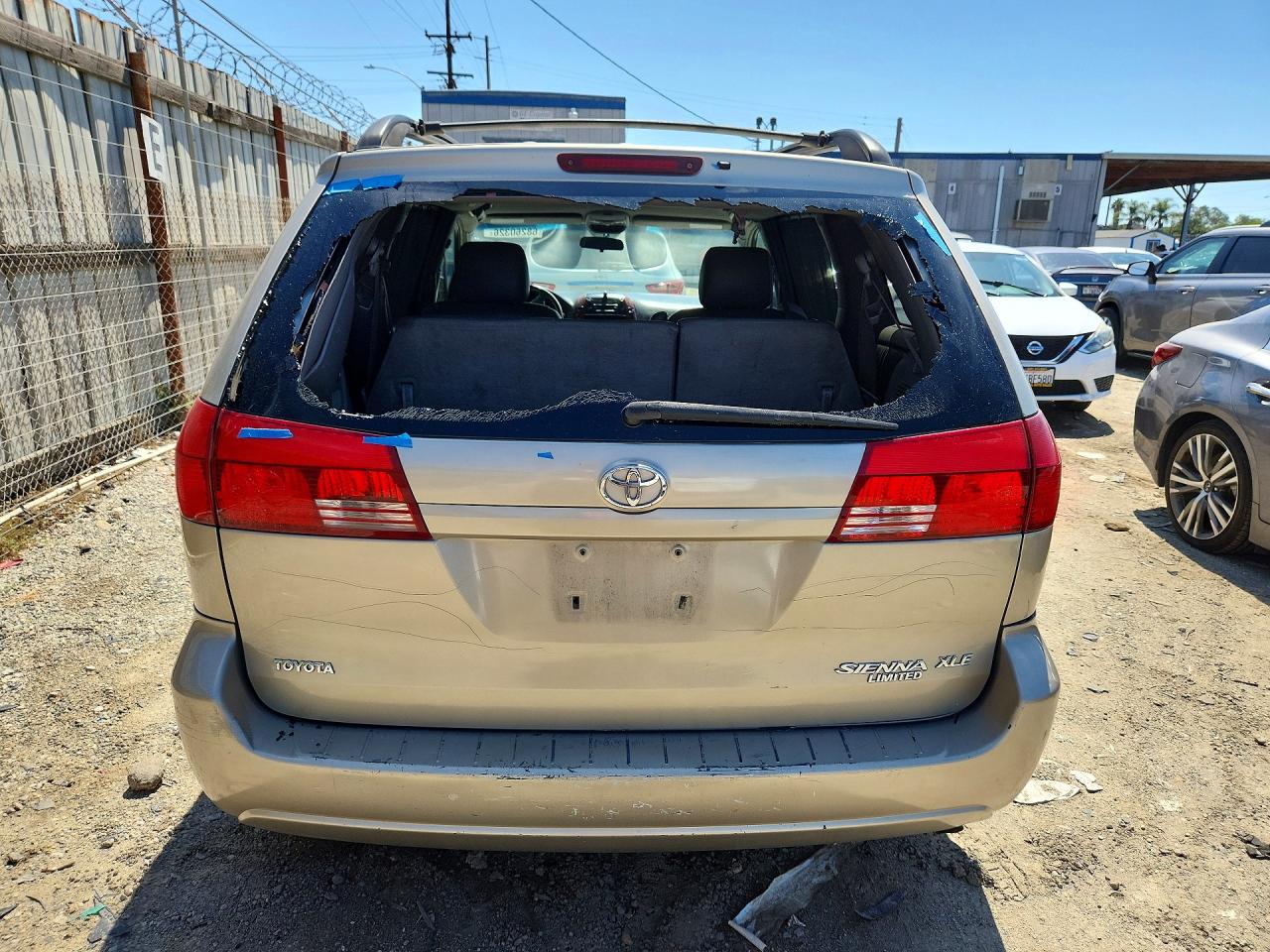 2004 Toyota Sienna Xle 7 Passenger Gold vin: 5TDZA22C54S086870