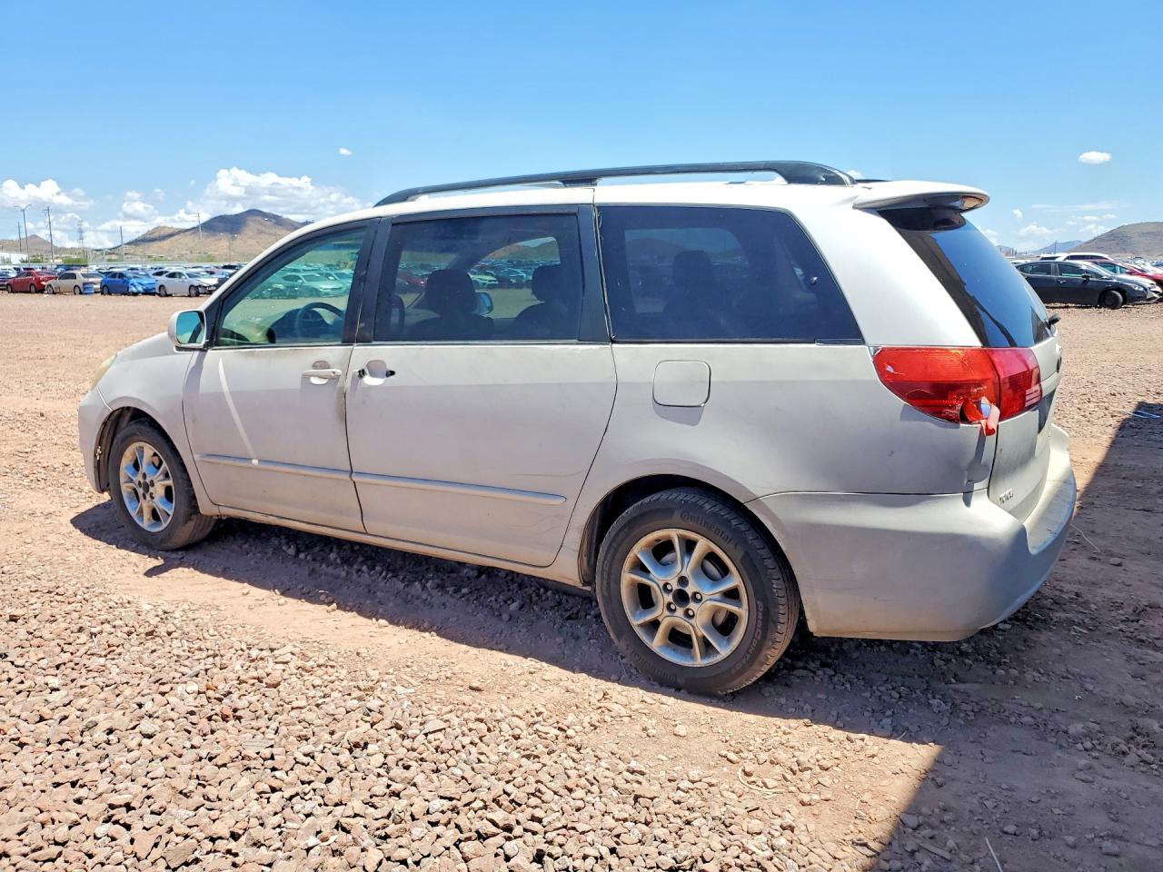2004 Toyota Sienna Xle 7 Passenger White vin: 5TDZA22C54S112979
