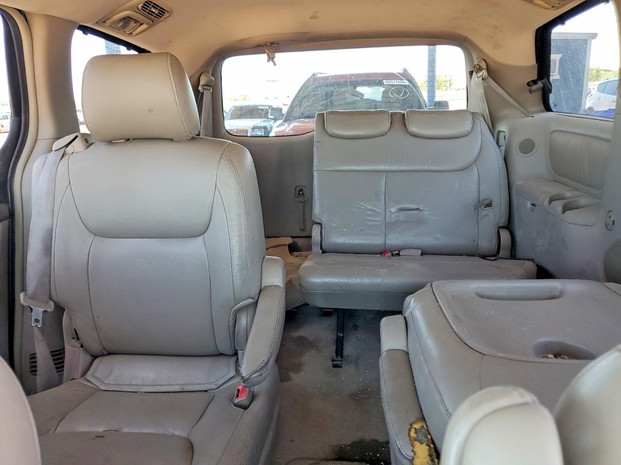 2004 Toyota Sienna Xle 7 Passenger White vin: 5TDZA22C54S112979