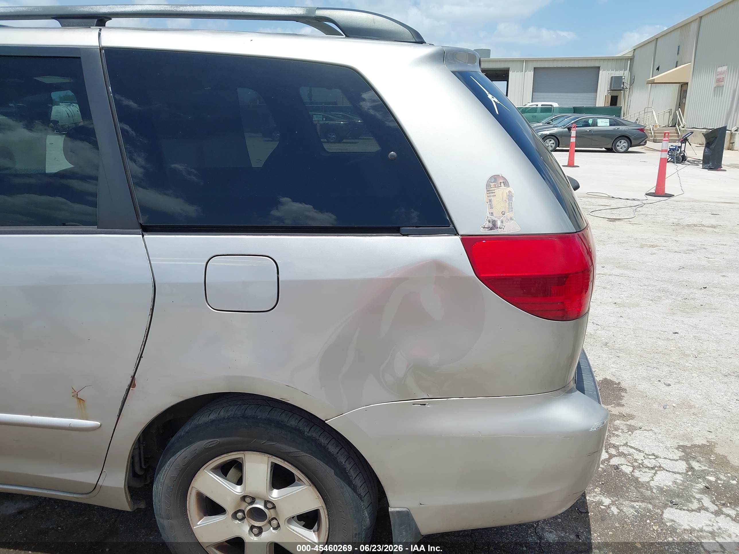 2004 Toyota Sienna Xle Gray vin: 5TDZA22C54S153757