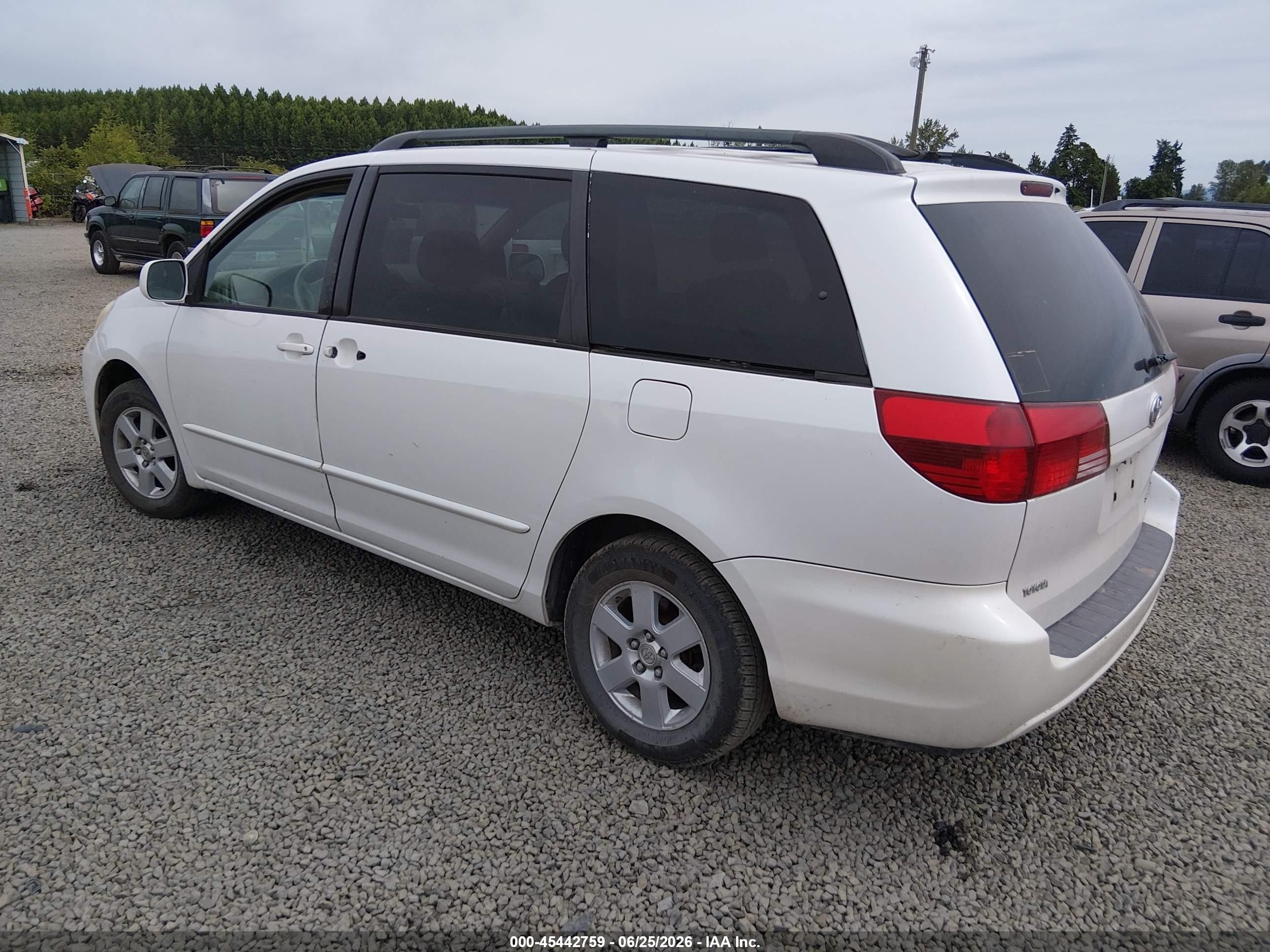 2004 Toyota Sienna Xle White vin: 5TDZA22C54S190307