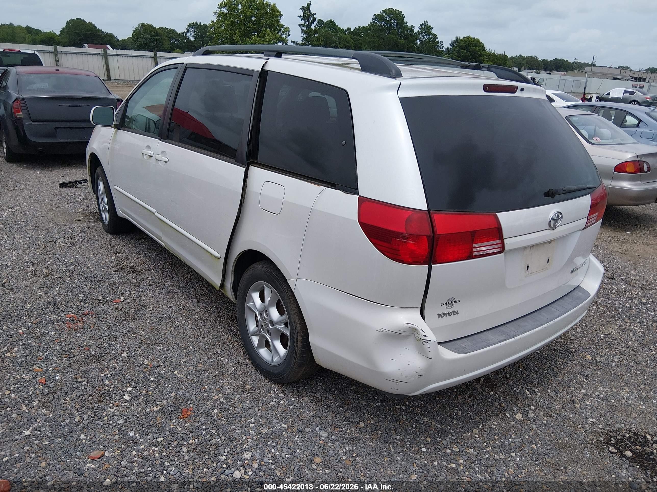 2004 Toyota Sienna Xle White vin: 5TDZA22C54S215867