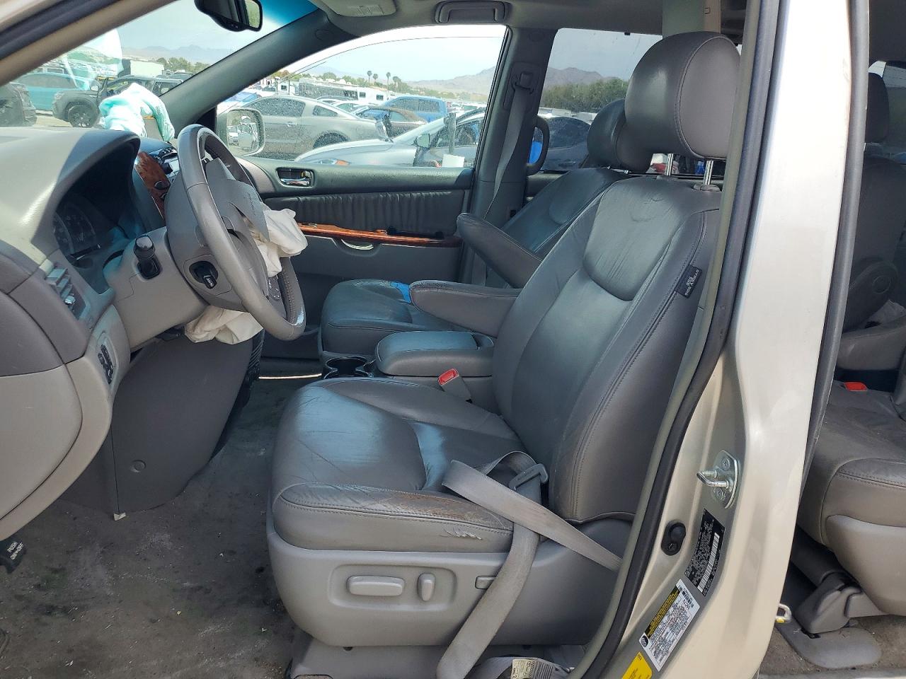 2005 Toyota Sienna Xle 7 Passenger Silver vin: 5TDZA22C55S259143
