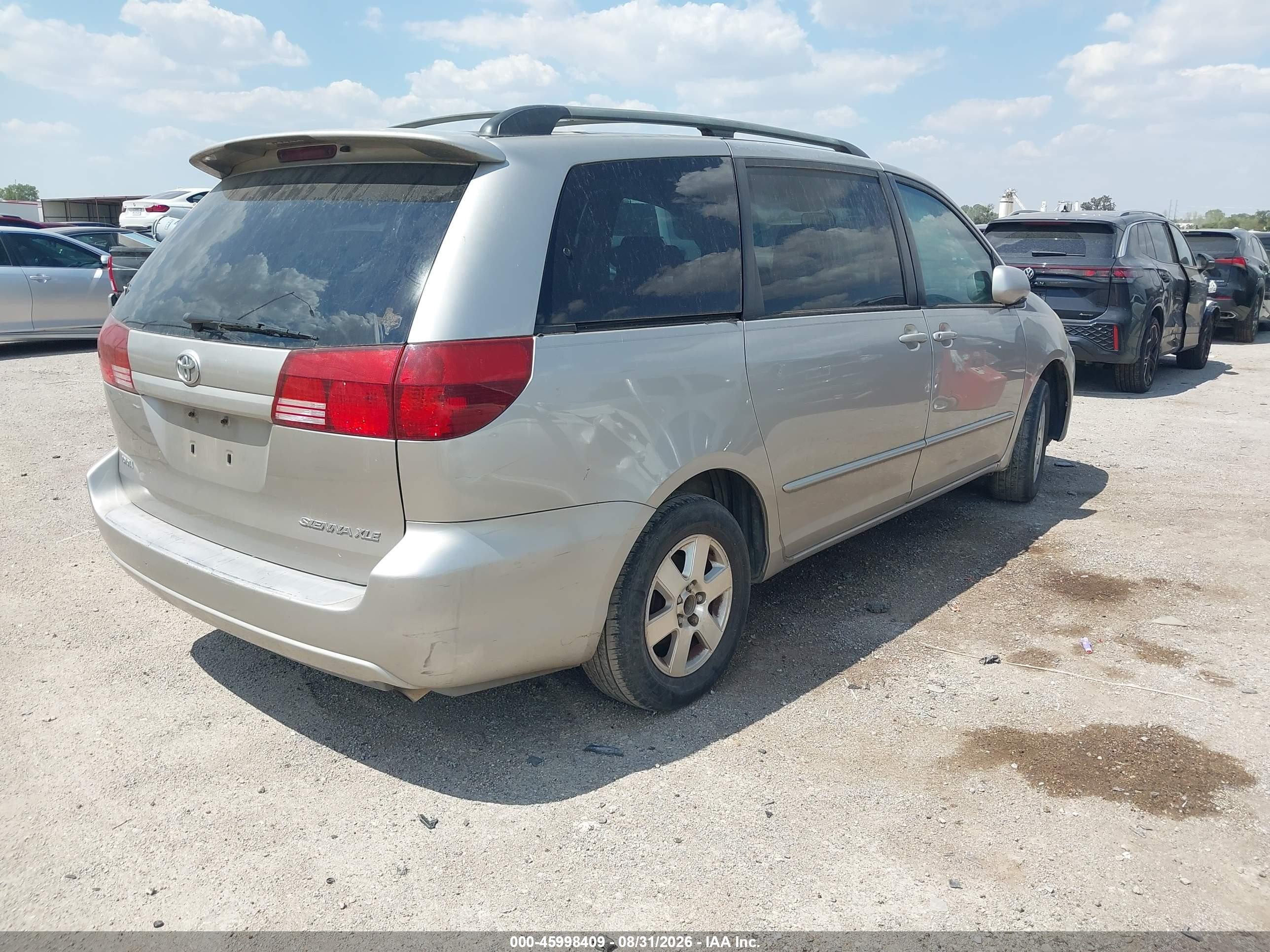 2005 Toyota Sienna Xle Champagne vin: 5TDZA22C55S302475